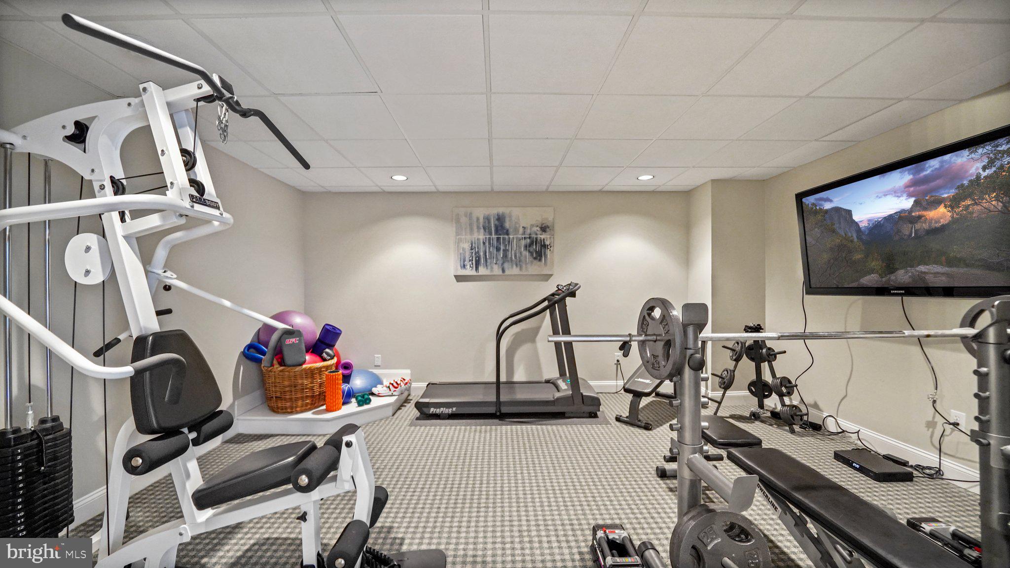 ROSSMORE - Residential