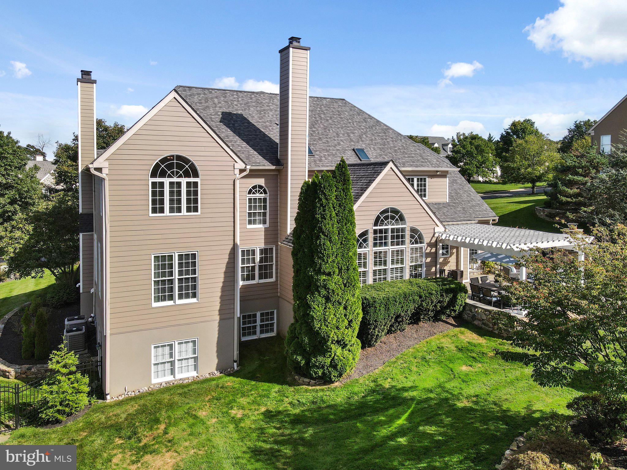 ROSSMORE - Residential