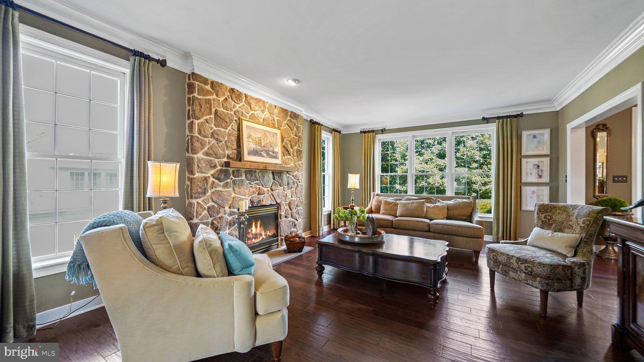 ROSSMORE - Residential