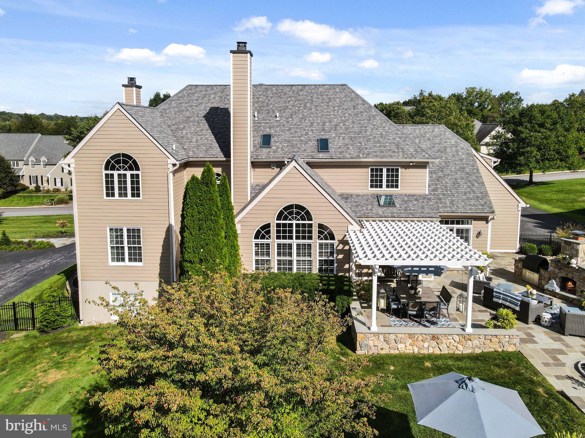 ROSSMORE - Residential