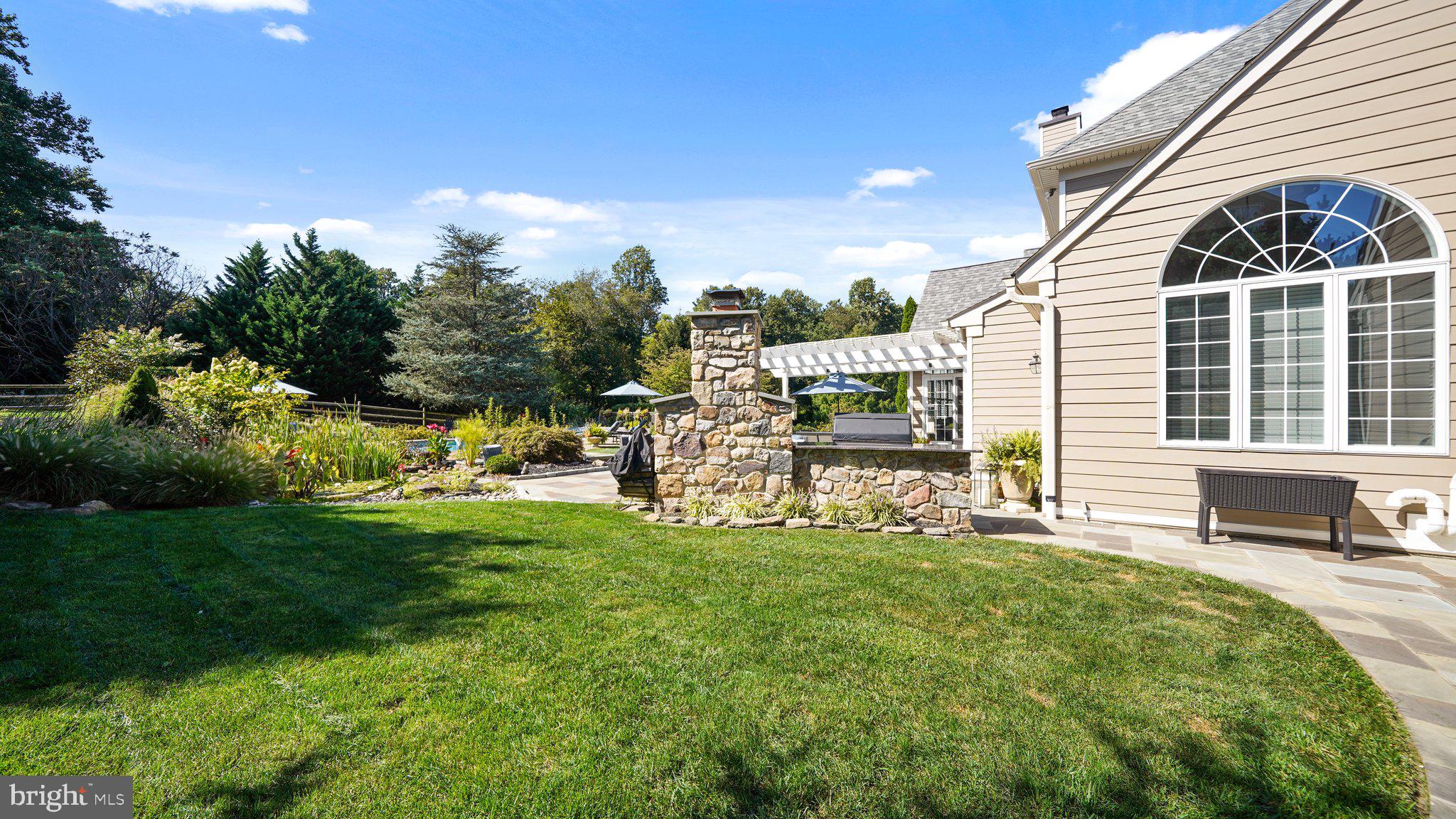 ROSSMORE - Residential