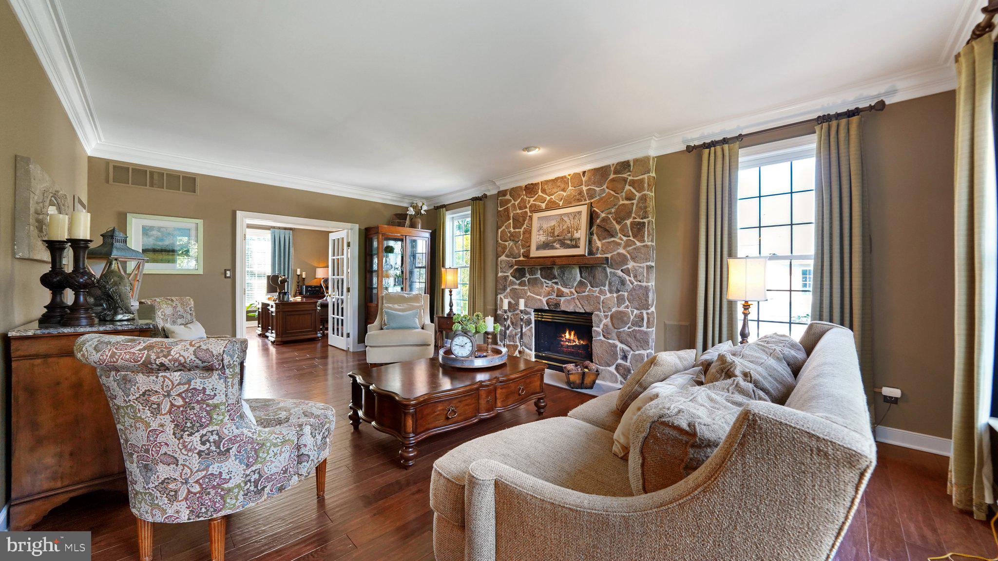 ROSSMORE - Residential