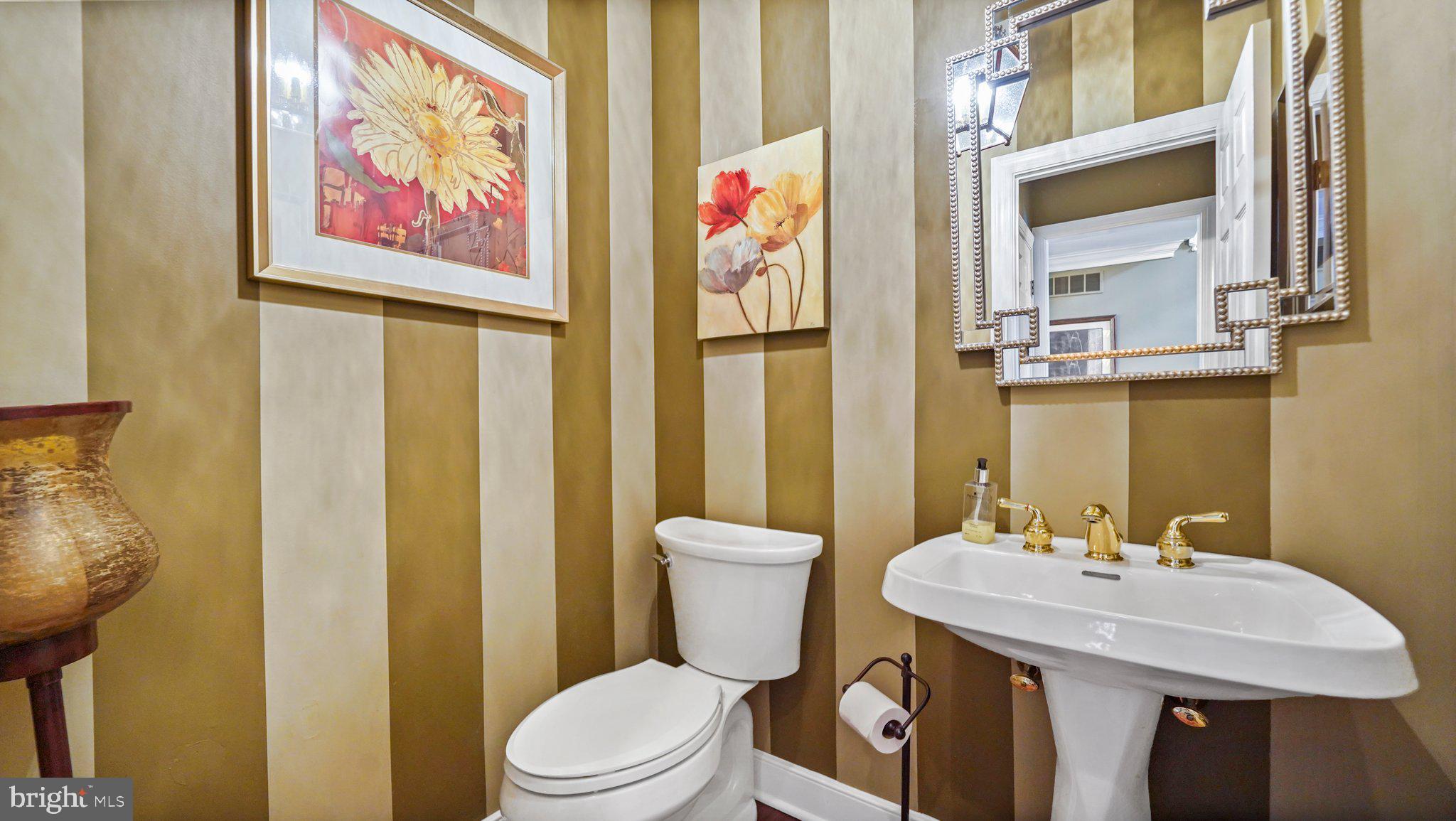 ROSSMORE - Residential