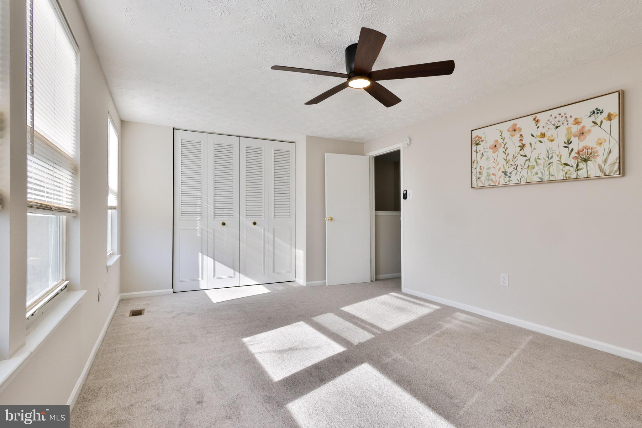 OAK POND - Residential