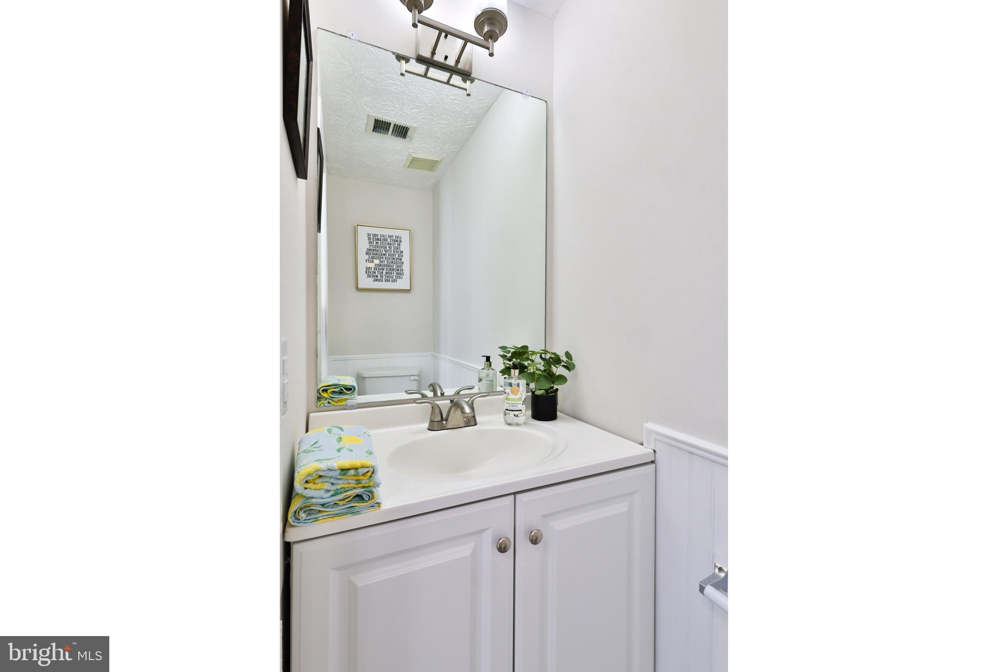 OAK POND - Residential