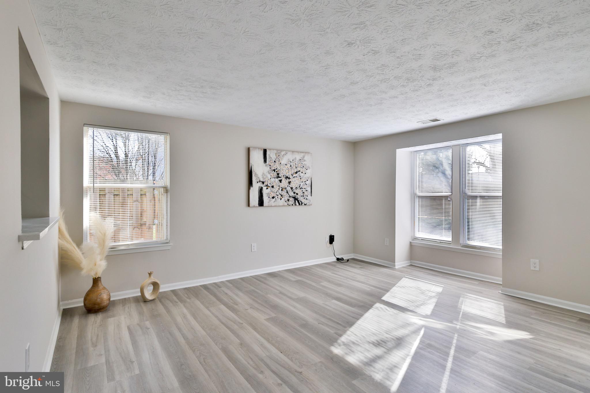 OAK POND - Residential