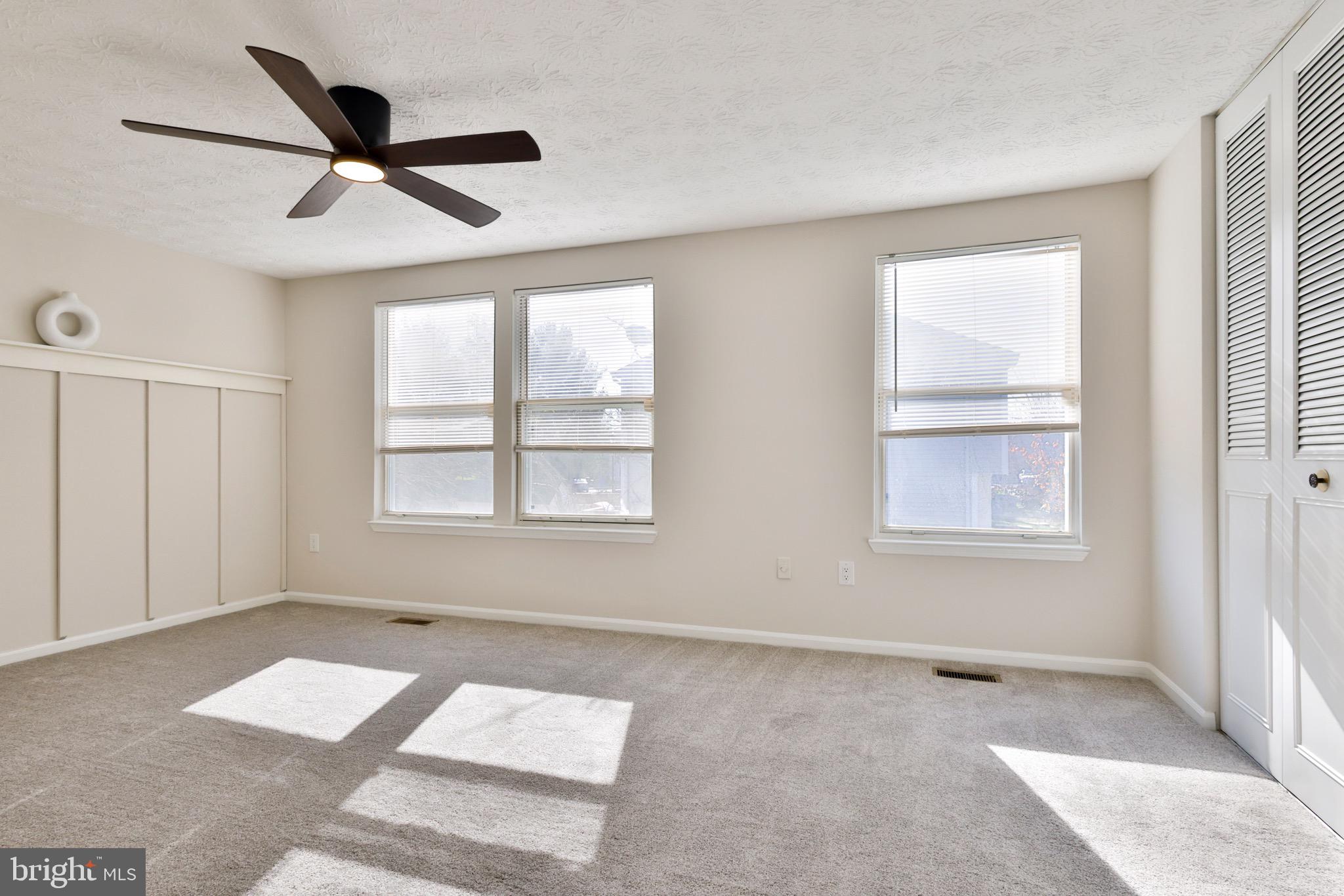 OAK POND - Residential