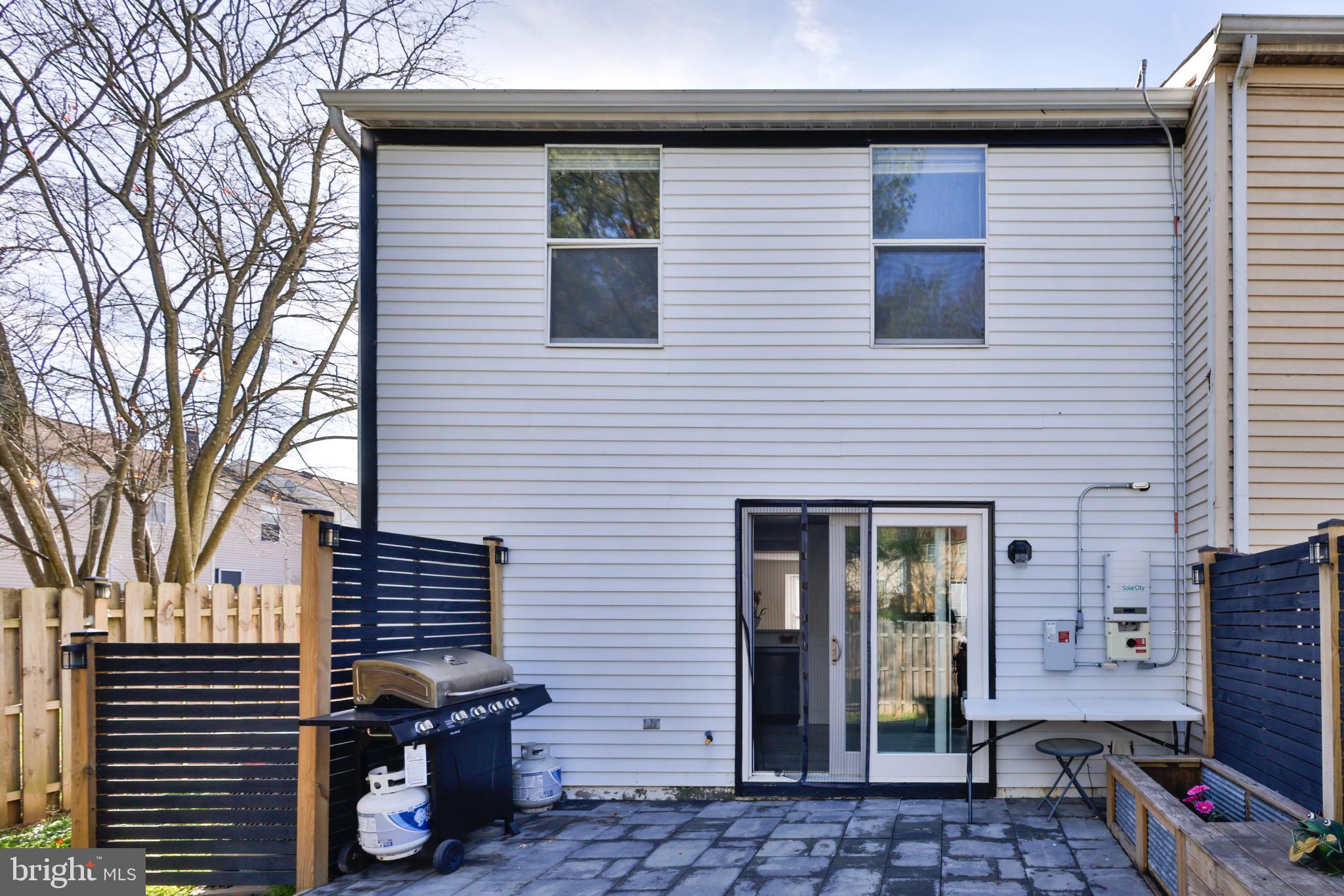 OAK POND - Residential