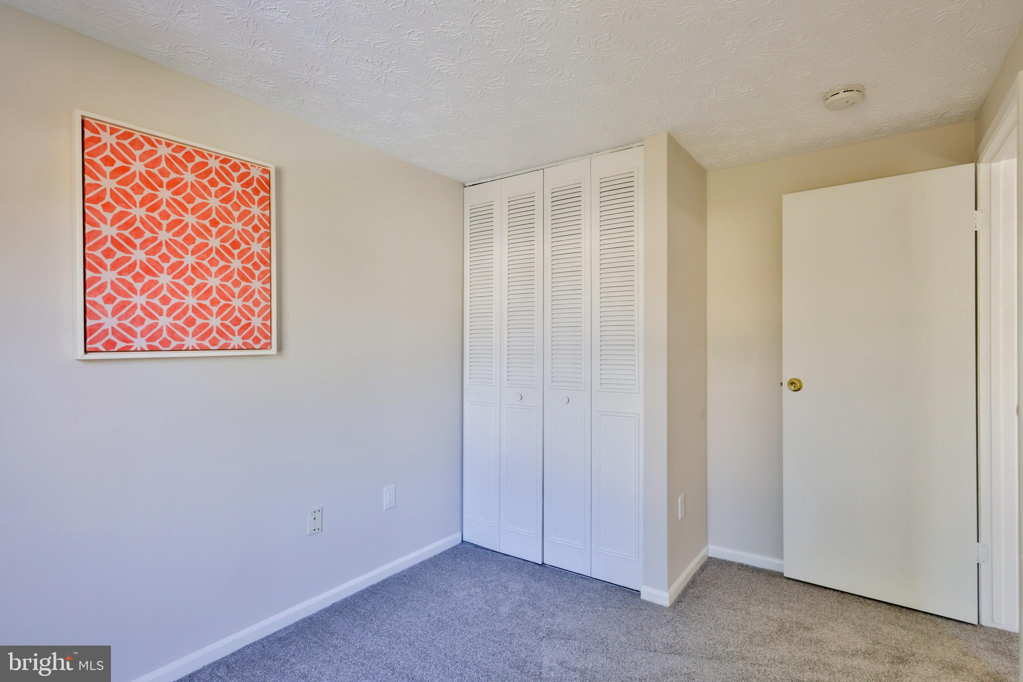 OAK POND - Residential