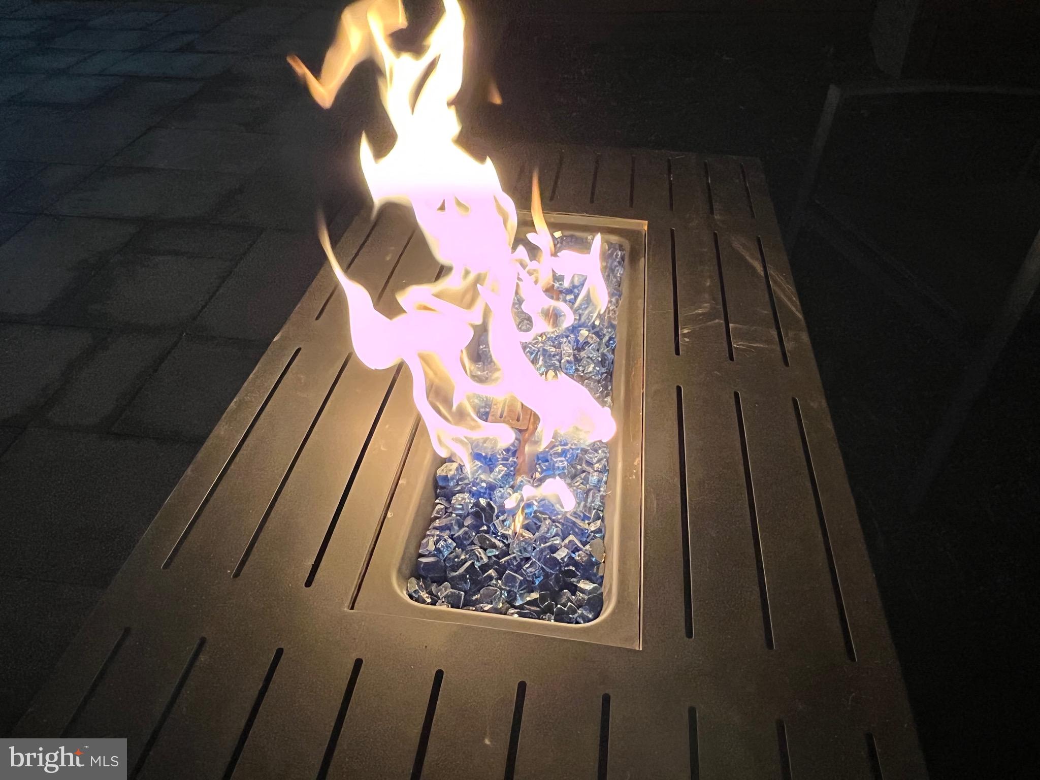 OAK POND - Residential