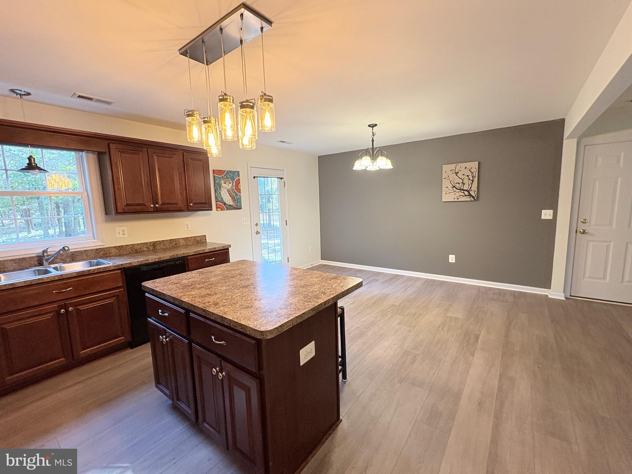 DEERFIELD - Residential Lease