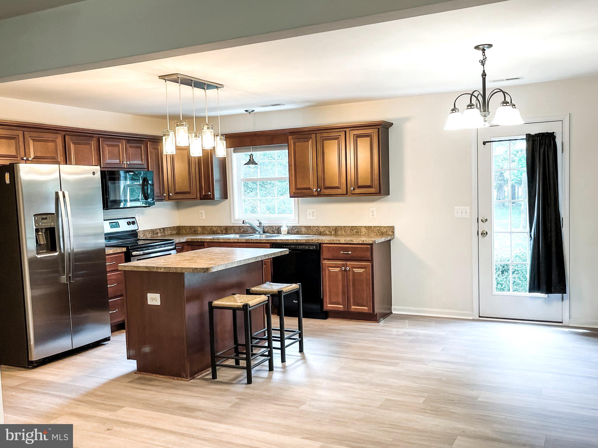 DEERFIELD - Residential Lease