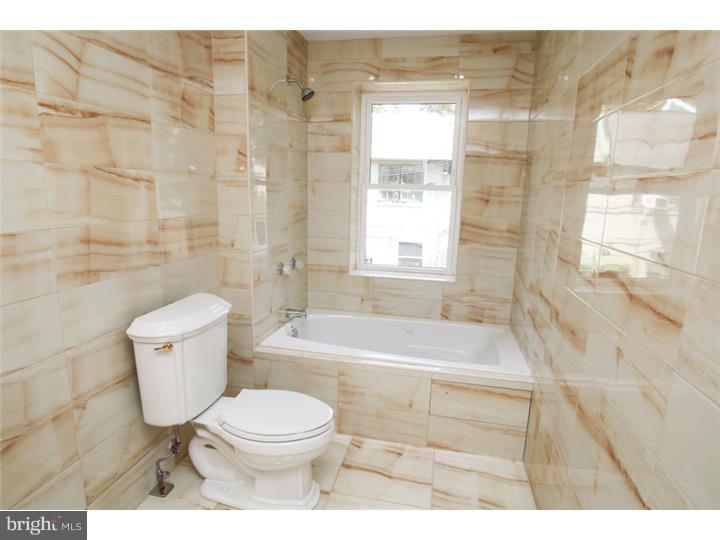 OAK LANE - Residential