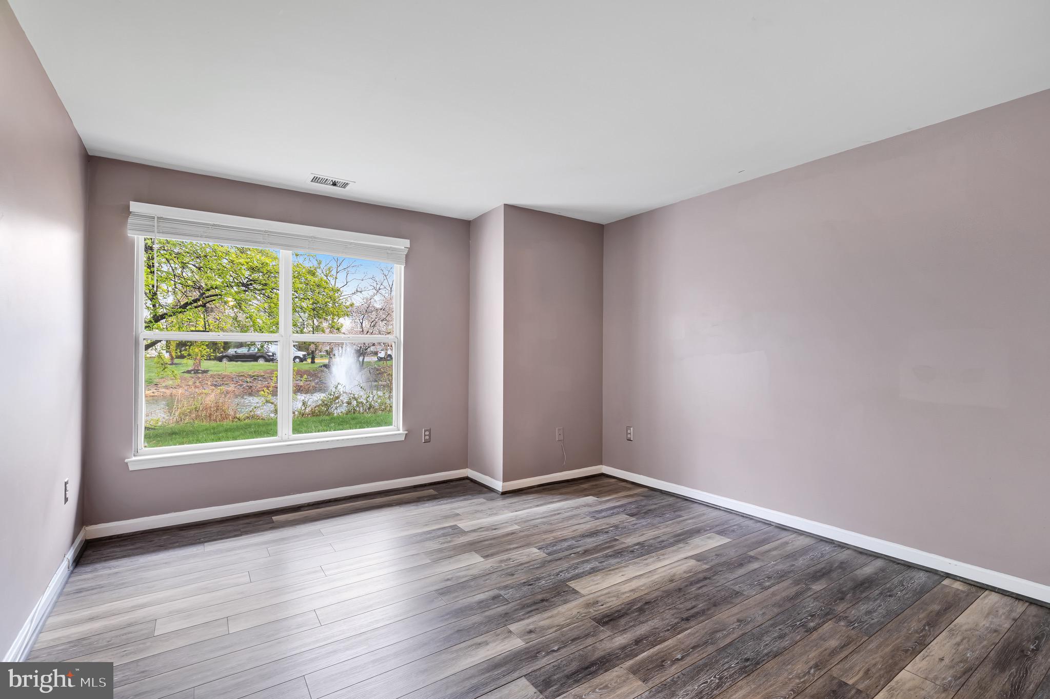 ASHBURN - Residential