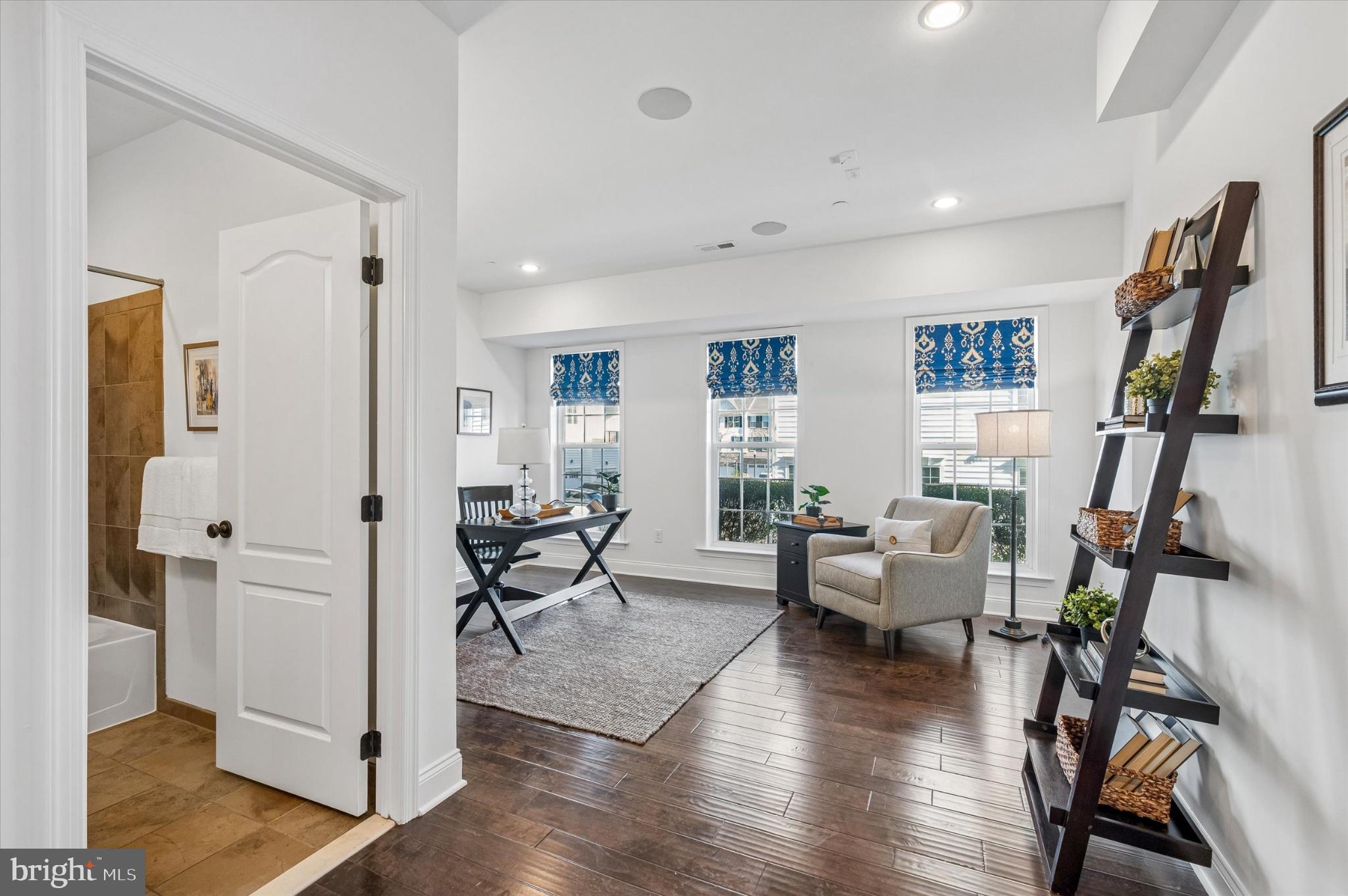 RAVENSCLIFF - Residential