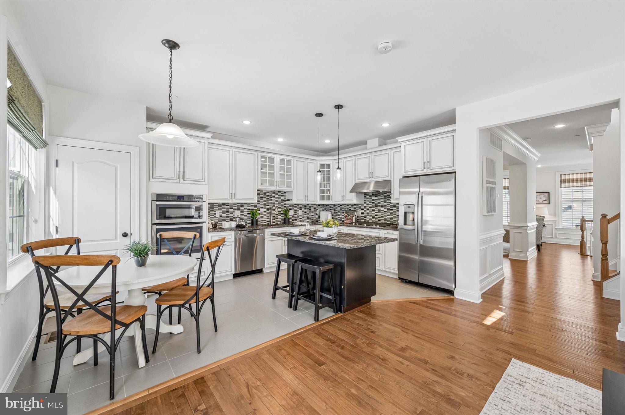 RAVENSCLIFF - Residential