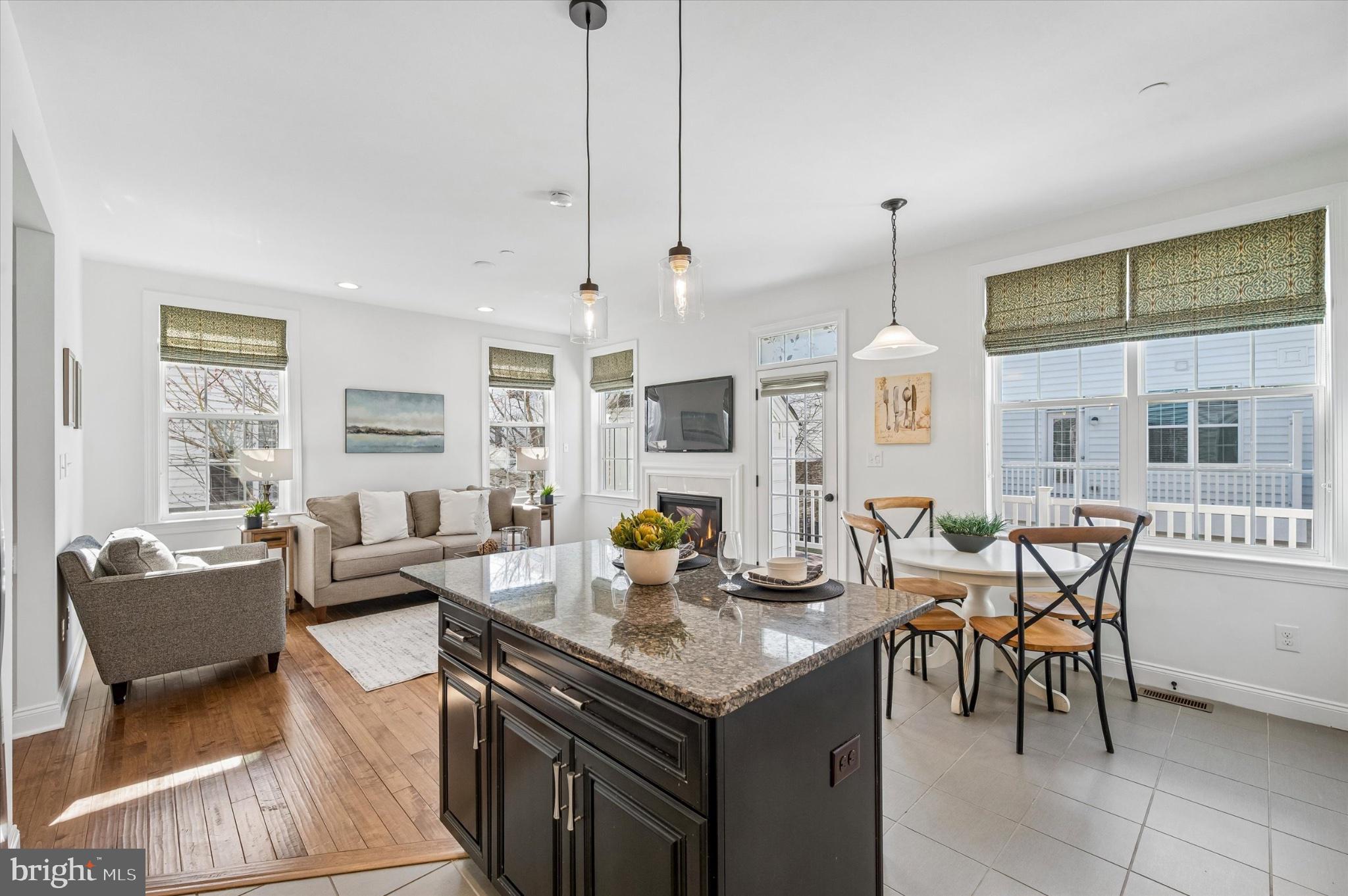 RAVENSCLIFF - Residential