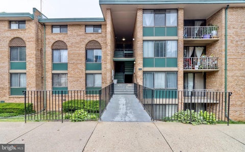 Condo For Rent - 525 N Armistead Street #302<br/> ALEXANDRIA, VA 22312