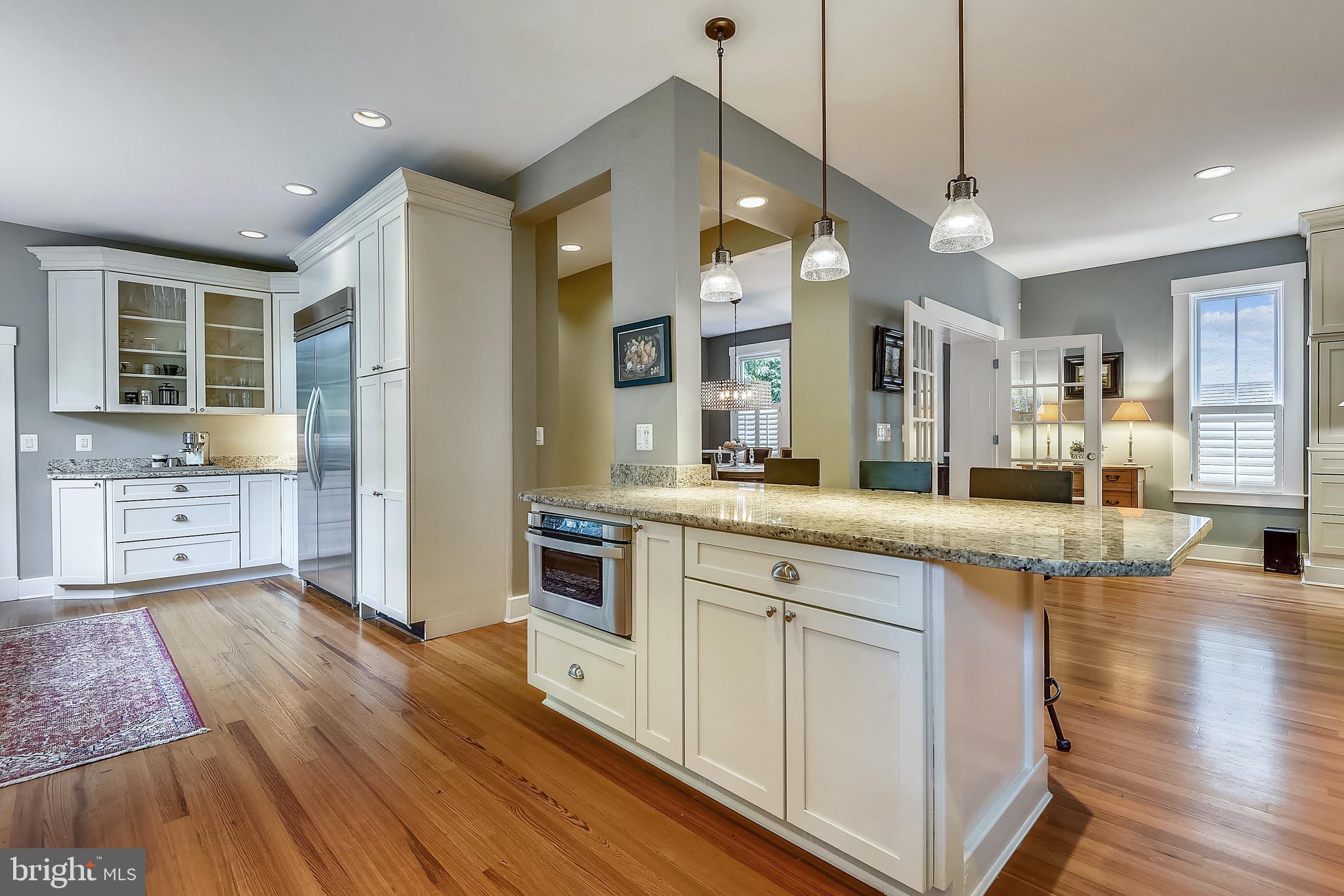 MURRAY HILL - Residential