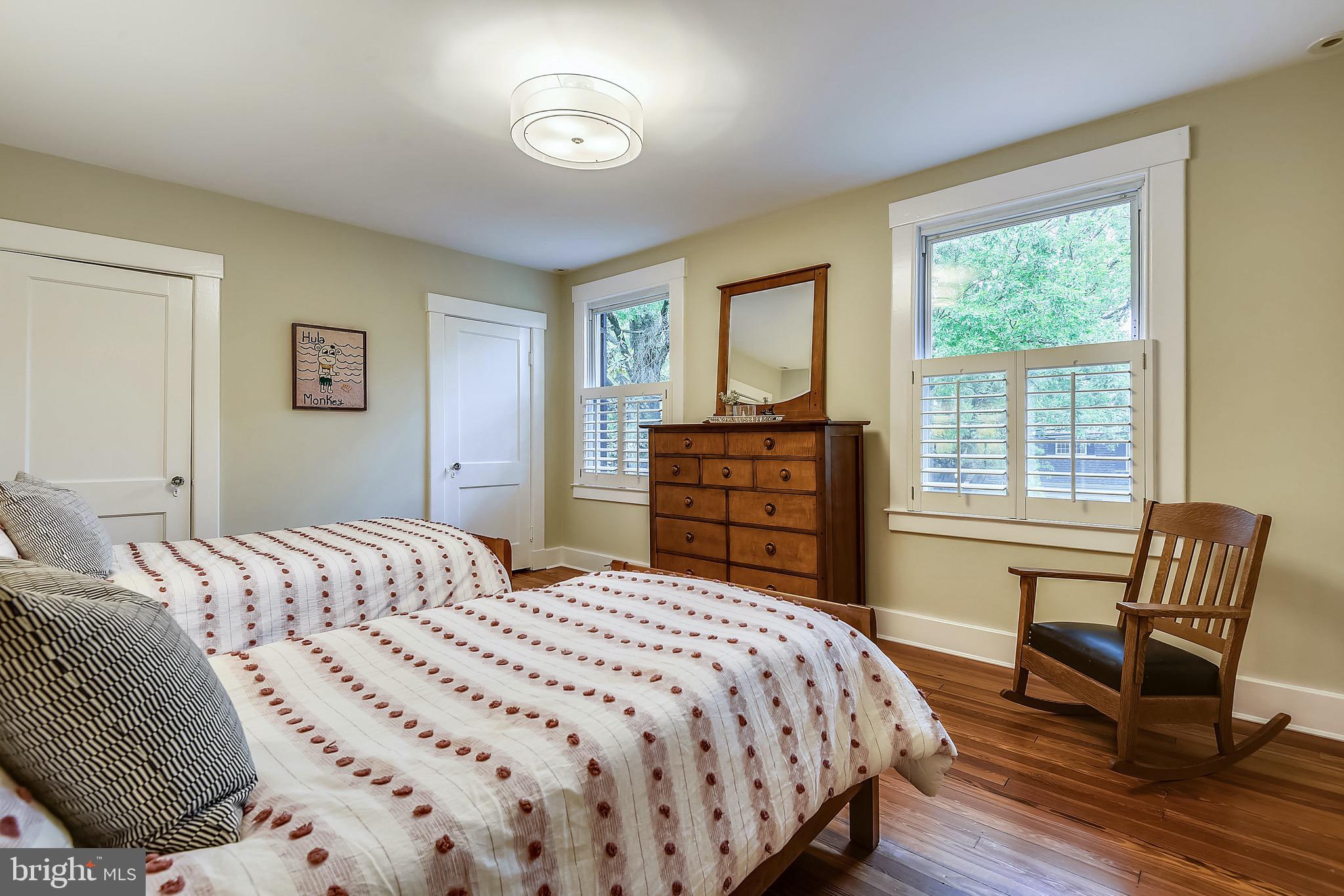 MURRAY HILL - Residential