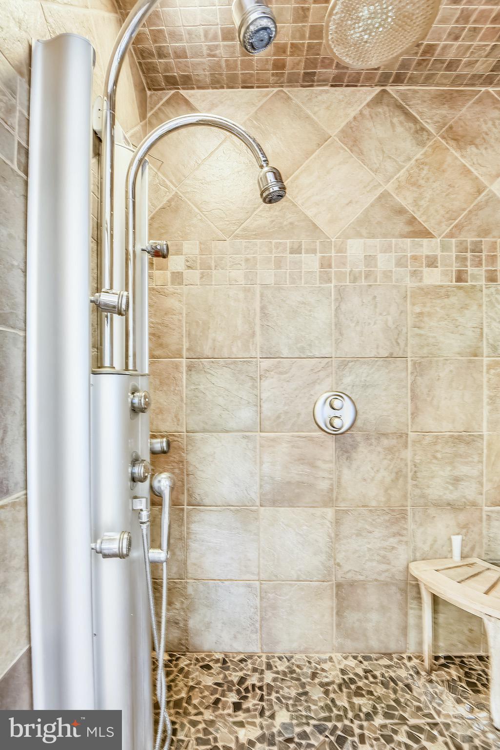 MURRAY HILL - Residential