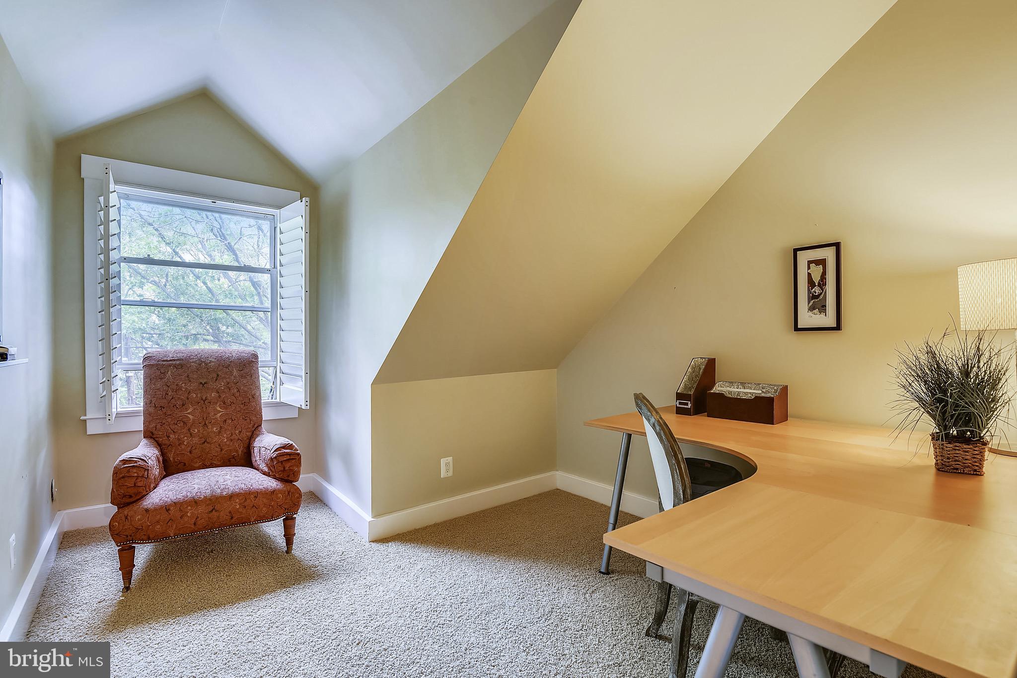 MURRAY HILL - Residential