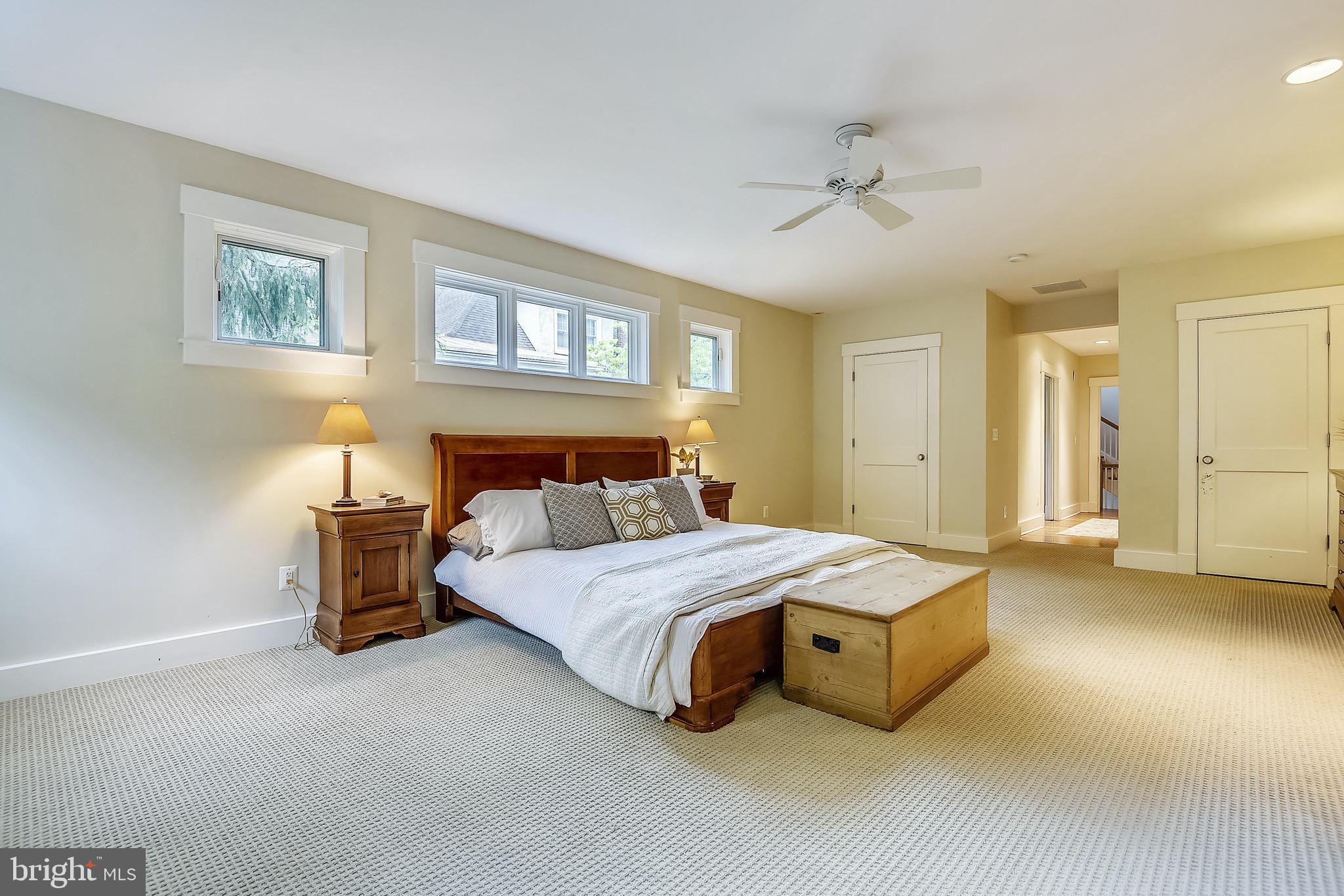 MURRAY HILL - Residential