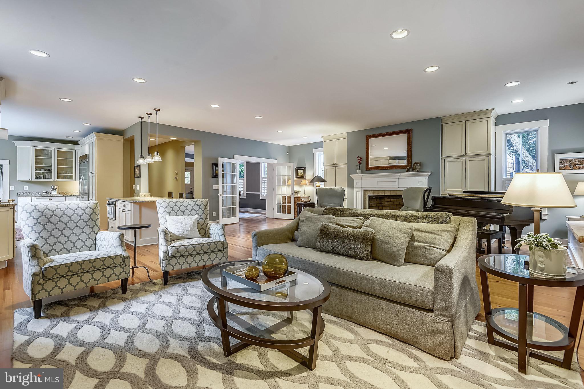 MURRAY HILL - Residential