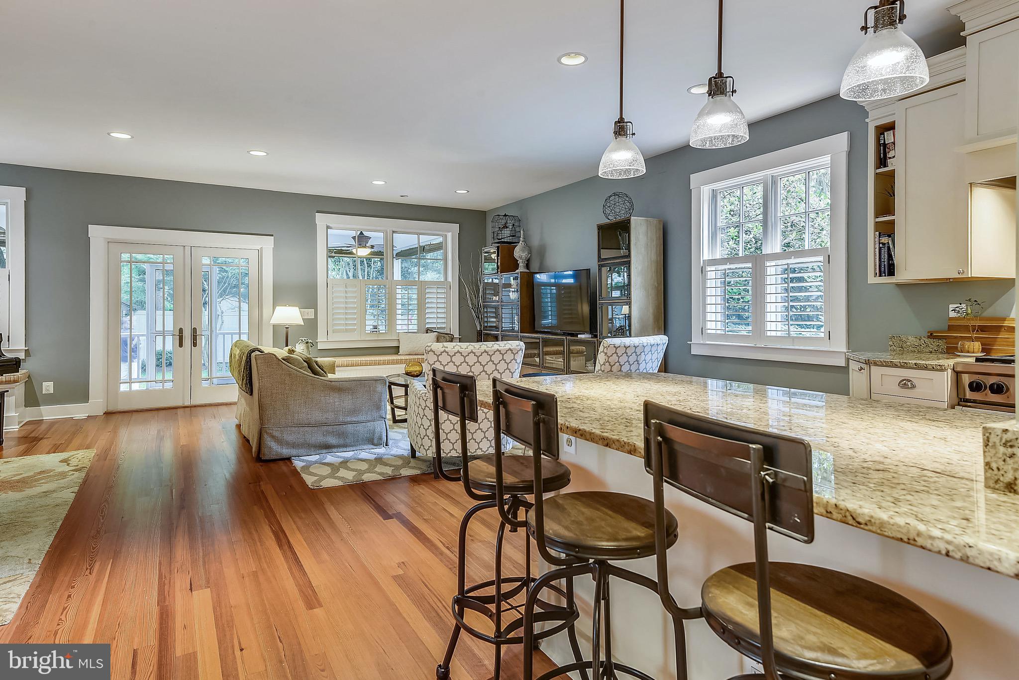 MURRAY HILL - Residential