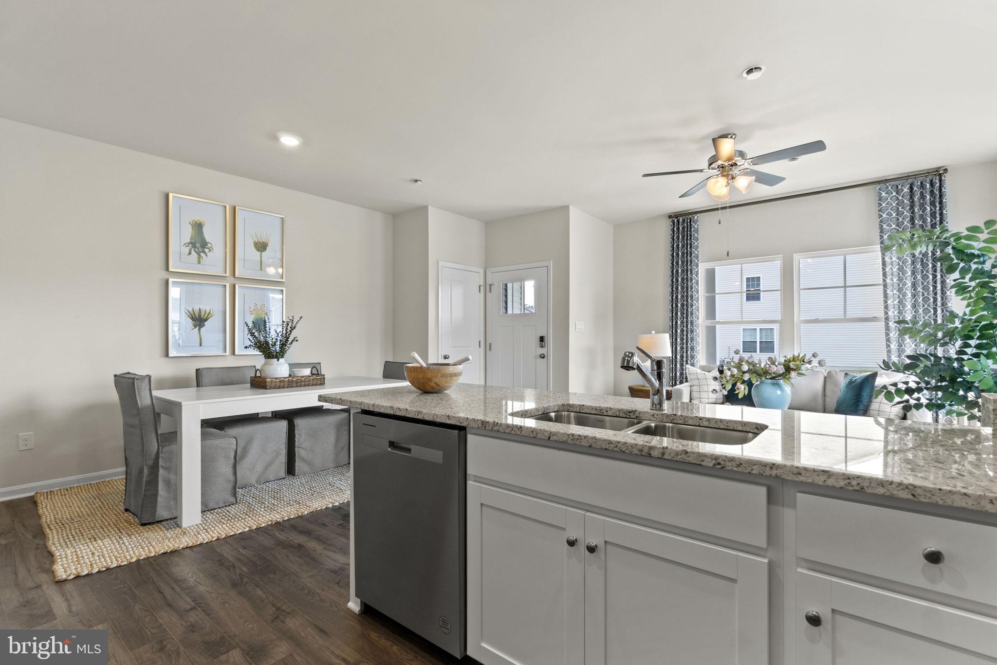 LADYSMITH VILLAGE - Residential