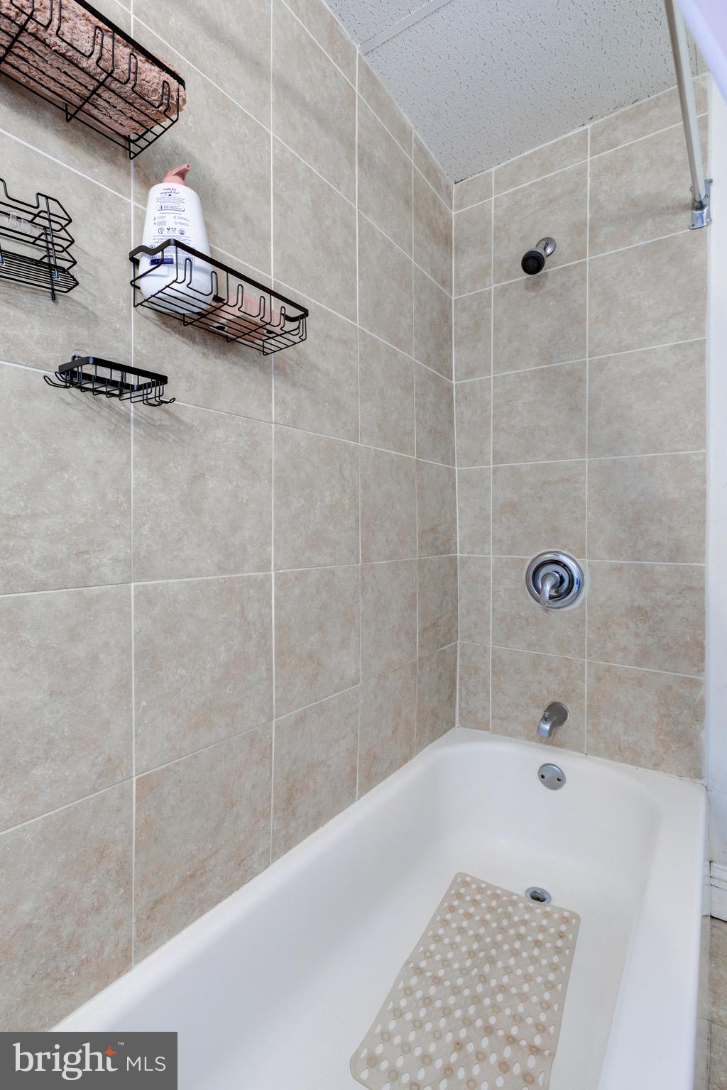 COBBS CREEK - Residential