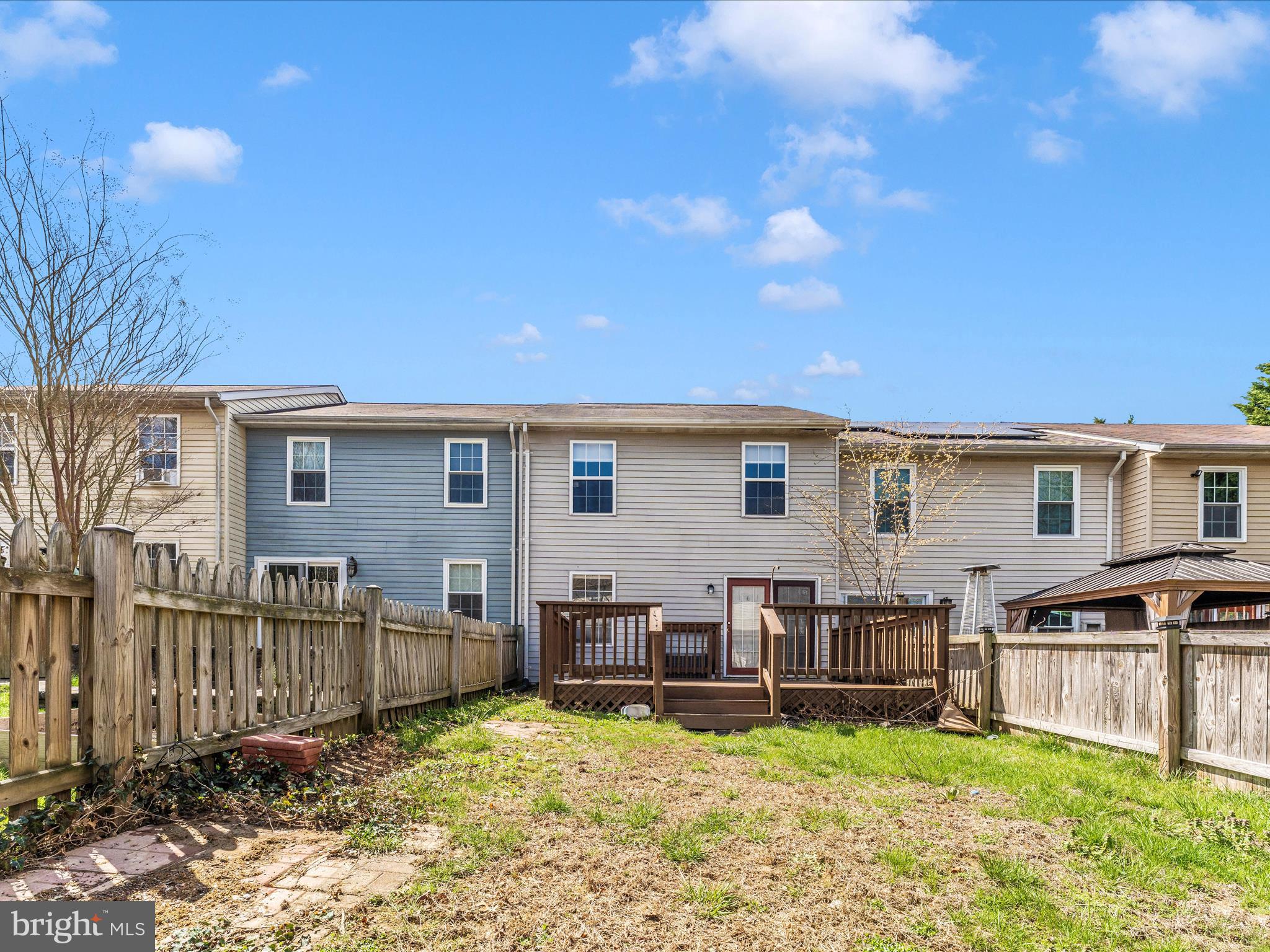 FURNACE HILLS - Residential