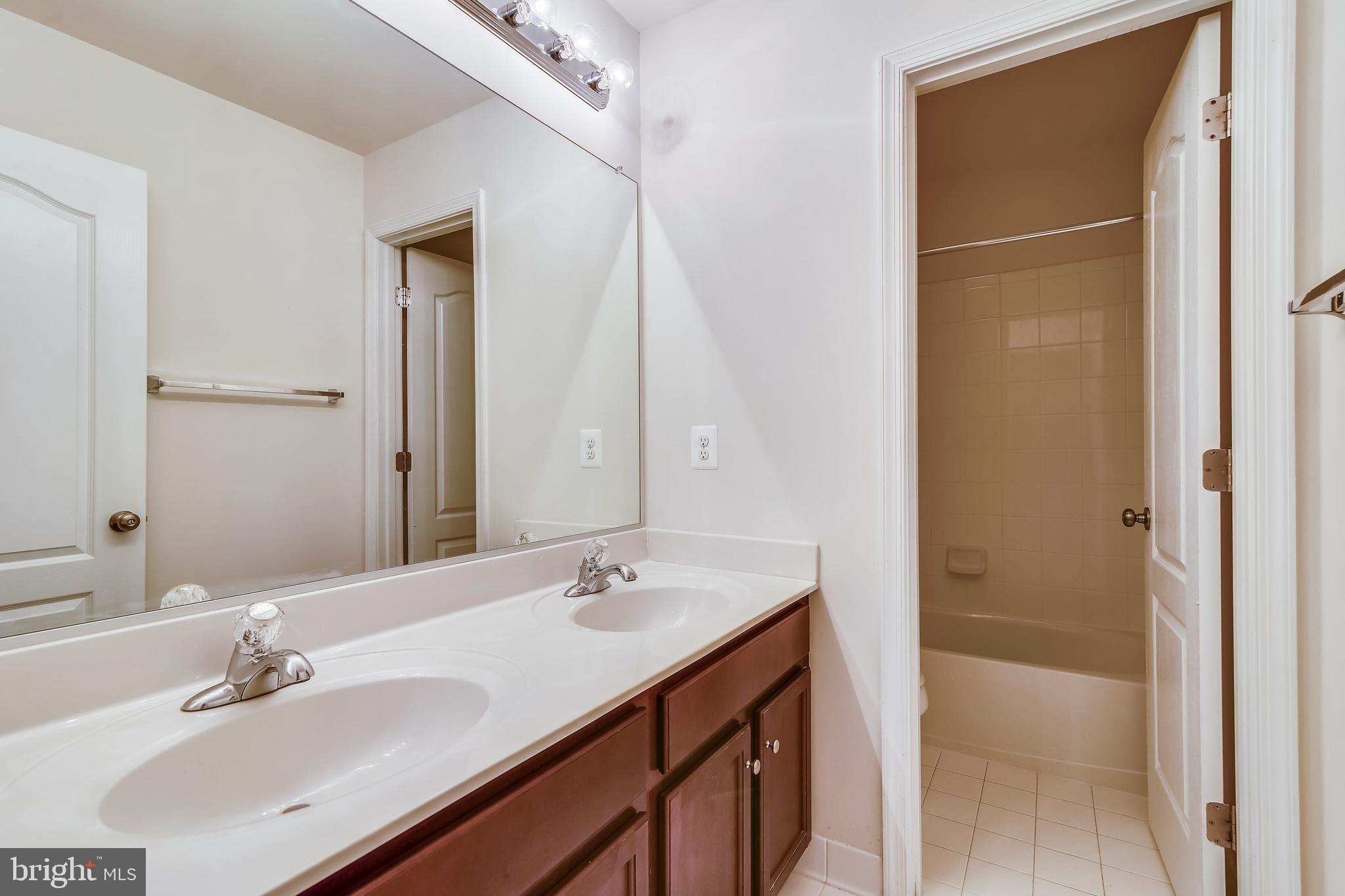 STONE RIDGE - Residential