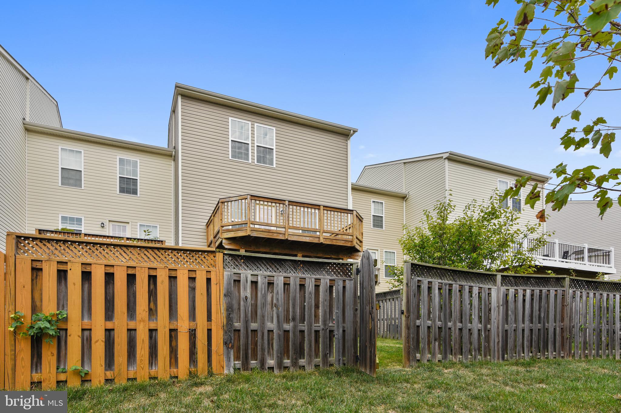 STONE RIDGE - Residential