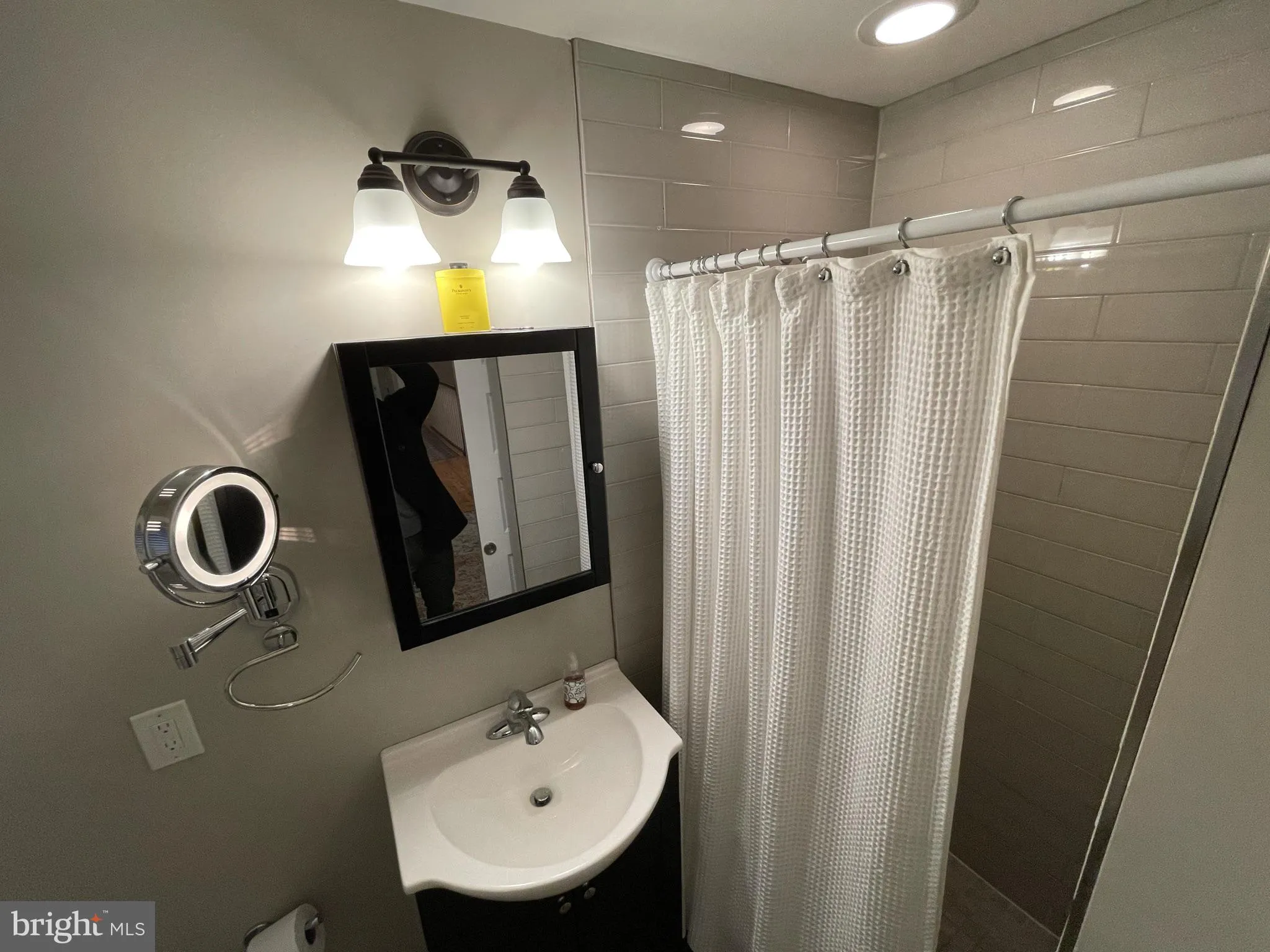 Additional image 63 of 421 Pine Street Unit 1, Philadelphia, PA 19106