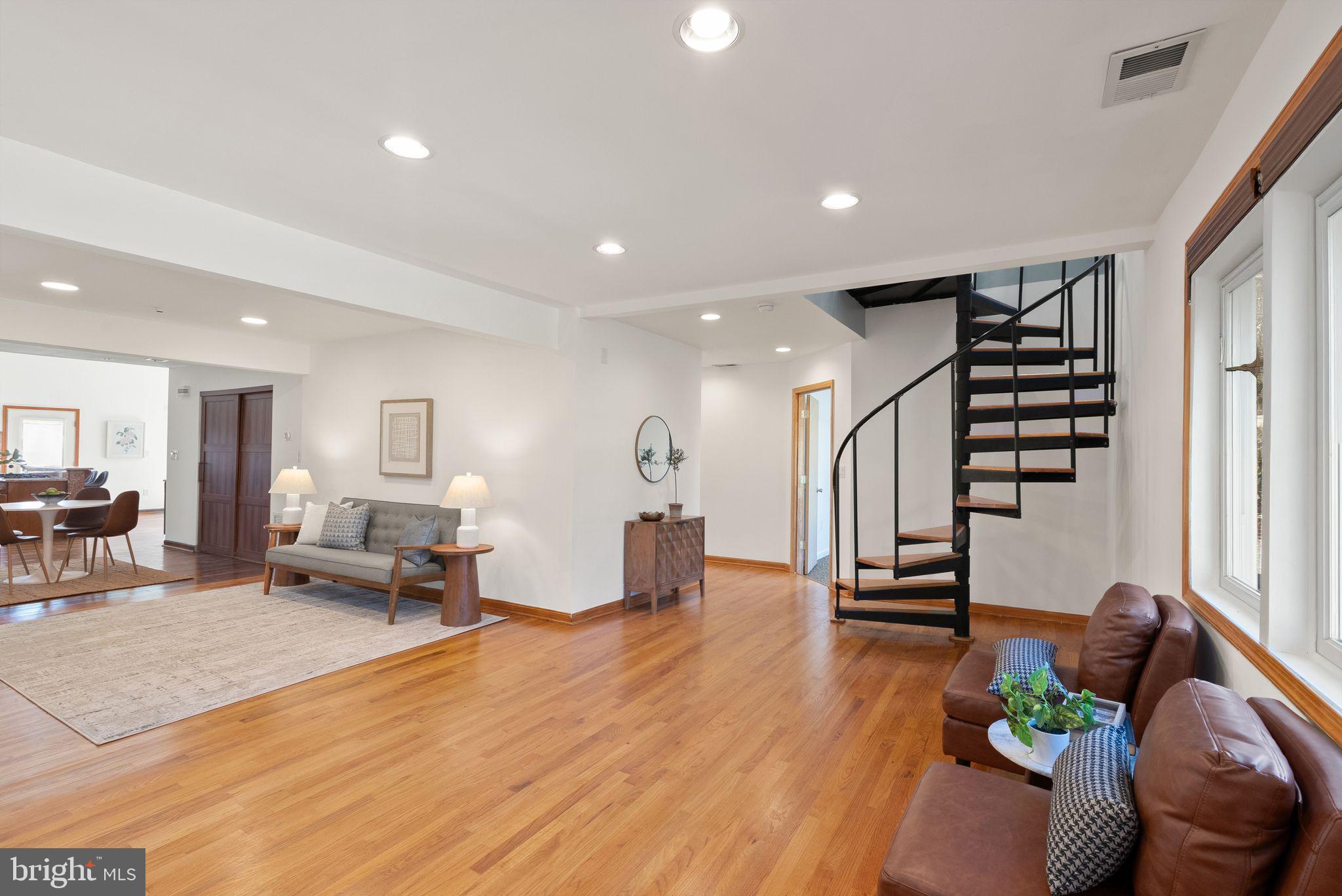 CHAPEL ACRES - Residential