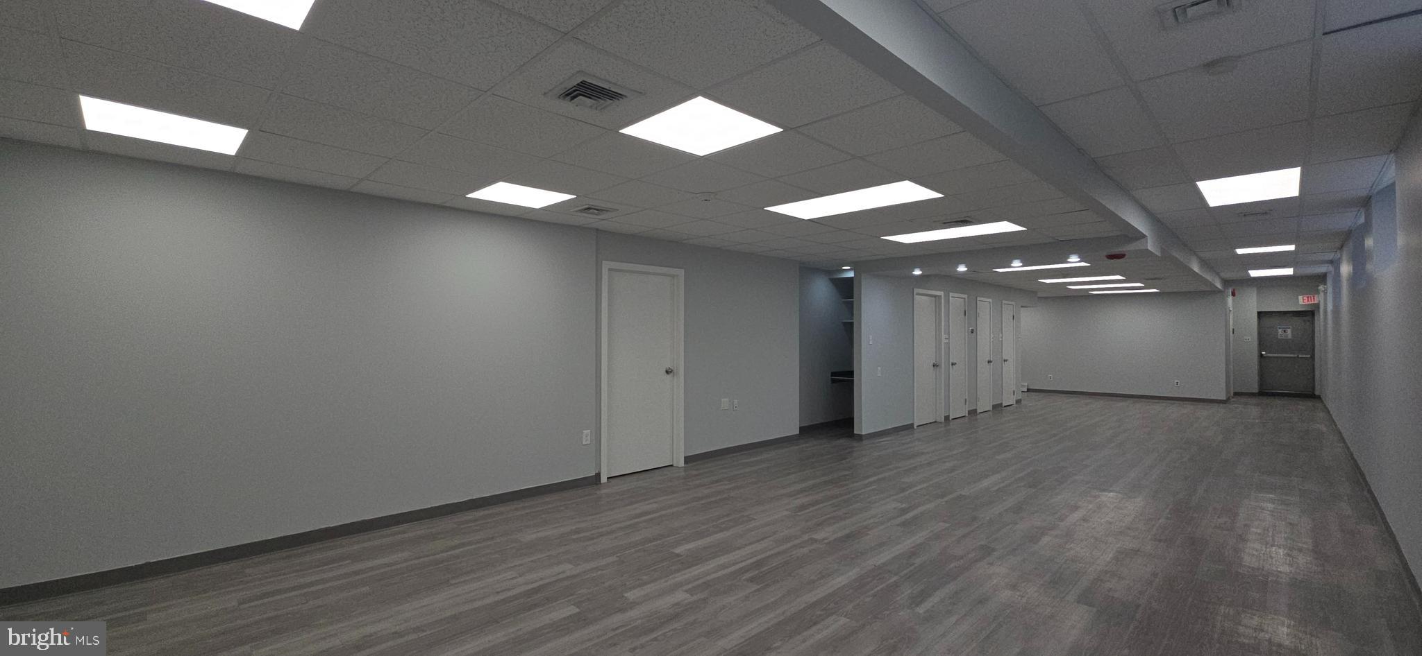 PORT RICHMOND - Commercial Lease