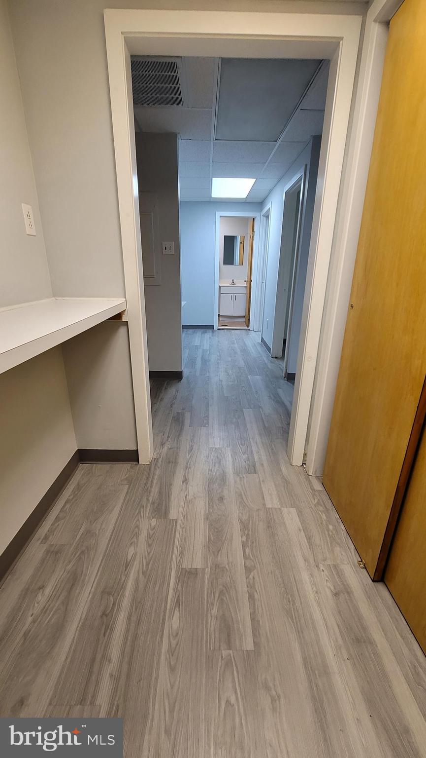 PORT RICHMOND - Commercial Lease