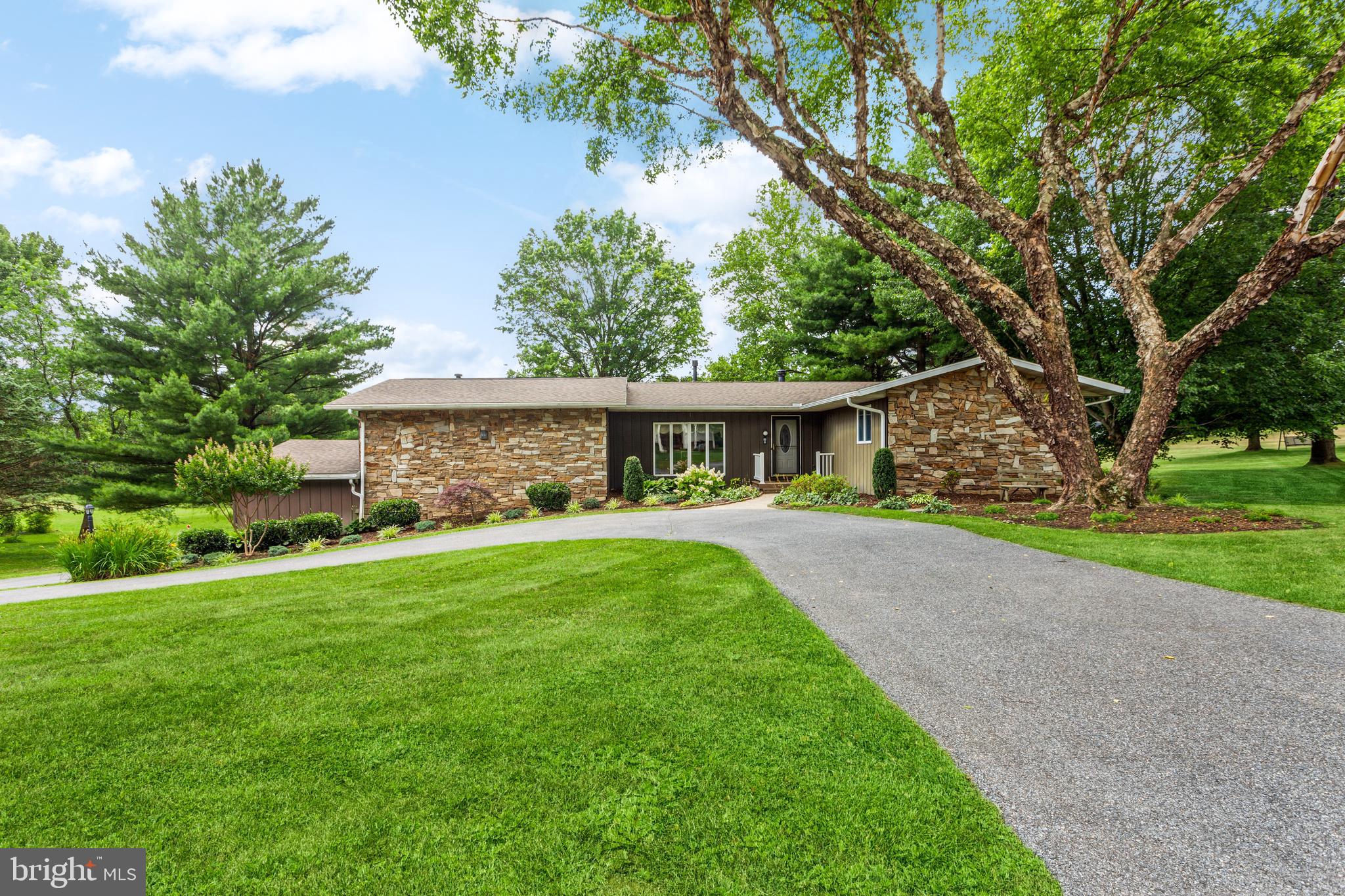 KALTEN ACRES - Residential