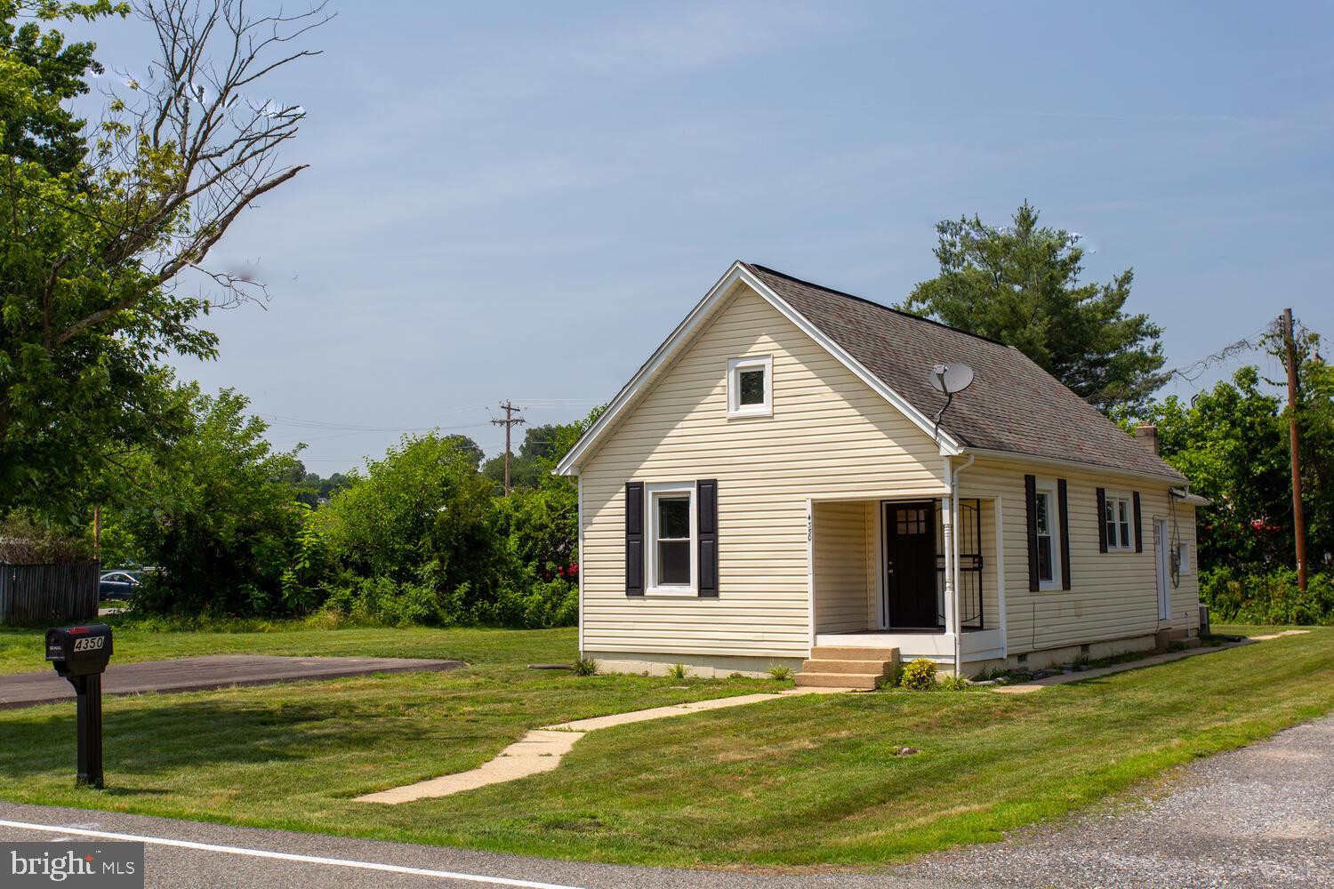 This cute 1930's home is the perfect starter home. Located in the heart of the Town of Indian Head! Enjoy the ultimate walkable lifestyle with the Town Hall and the new Oasis Fresh Foods Market just a stone's throw away – imagine running errands or attending community events without ever needing your car.
For those employed with the Navy, the property is ideally situated less than a mile from the Naval Surface Warfare Center, making for an effortless commute.......Experience the ease of living in a well-established neighborhood with essential amenities at your fingertips and a strong connection to the local community. Don't miss your chance to own this perfectly located piece of the past!**All photos have been professionally staged to represent the best uses of space**