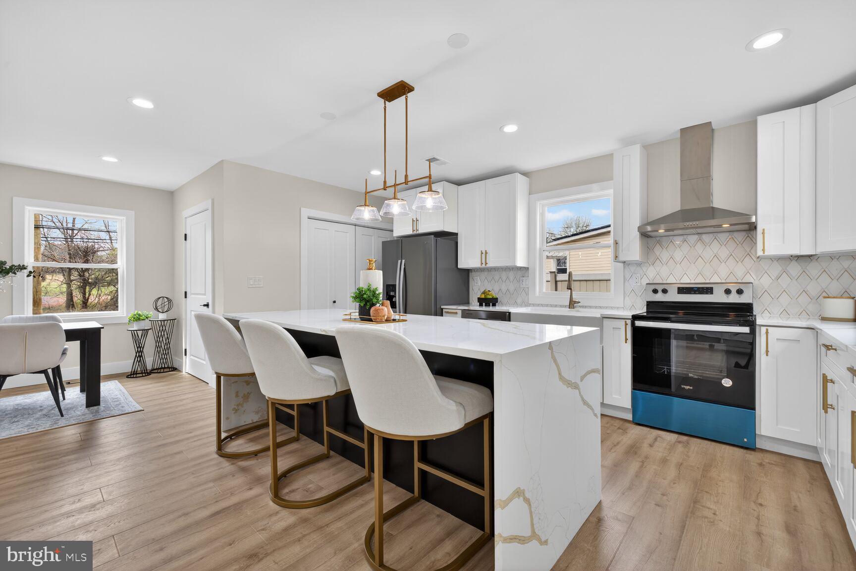 DARNESTOWN OUTSIDE - Residential