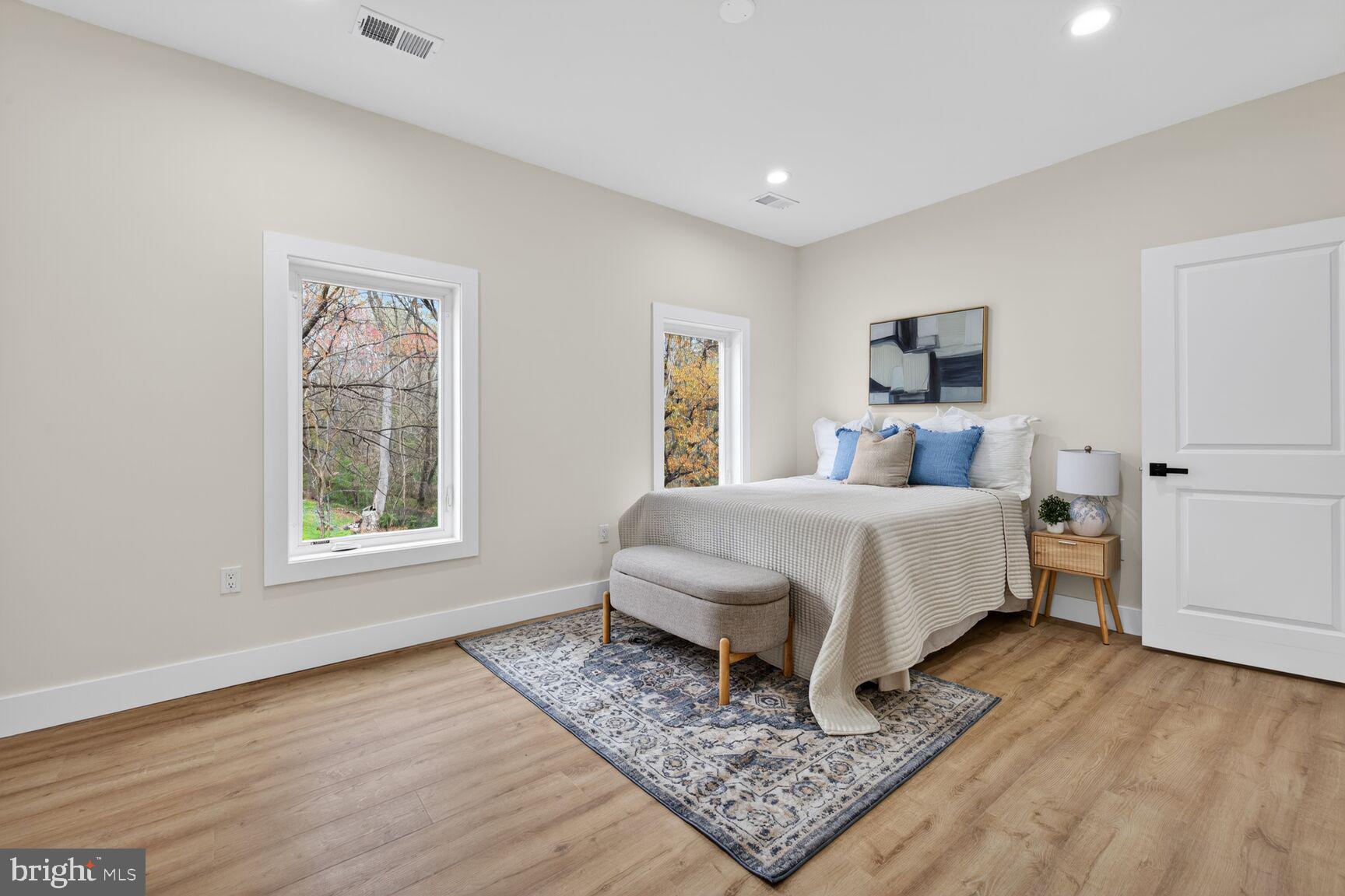 DARNESTOWN OUTSIDE - Residential