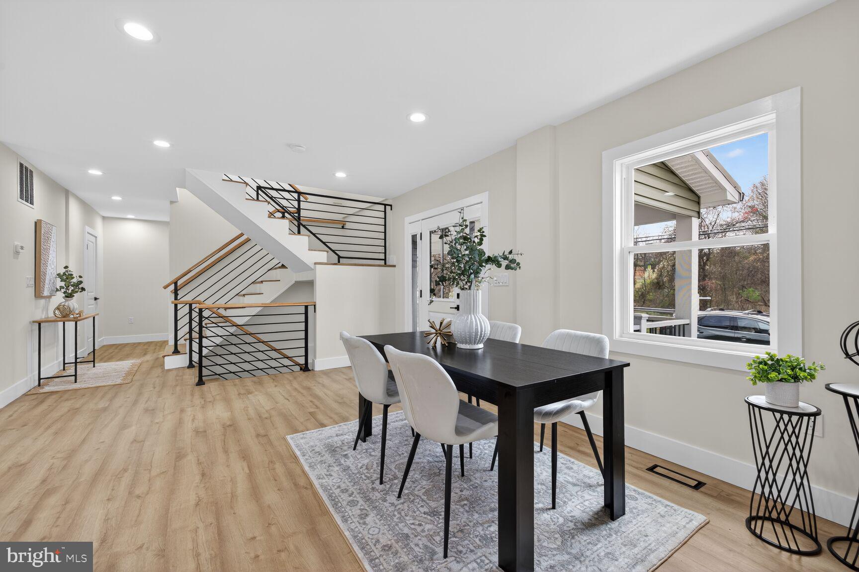 DARNESTOWN OUTSIDE - Residential