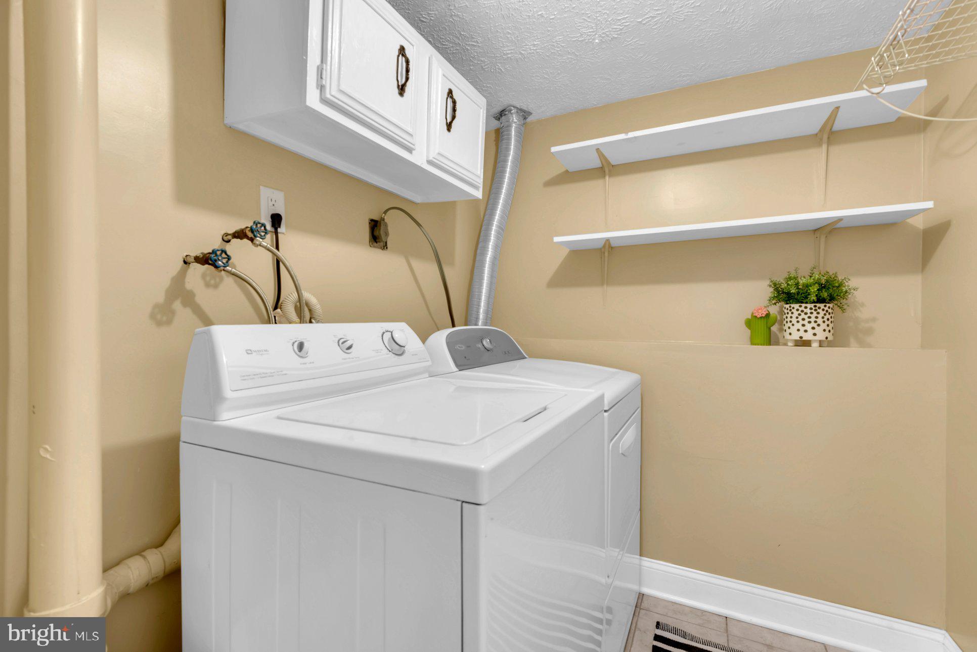 HIDDEN RIDGE - Residential