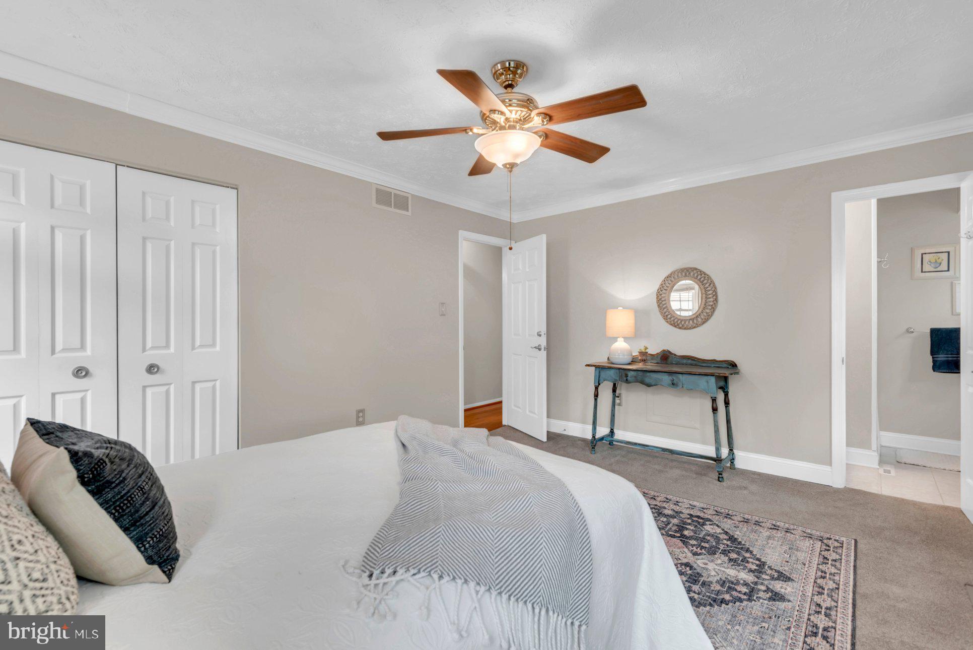 HIDDEN RIDGE - Residential