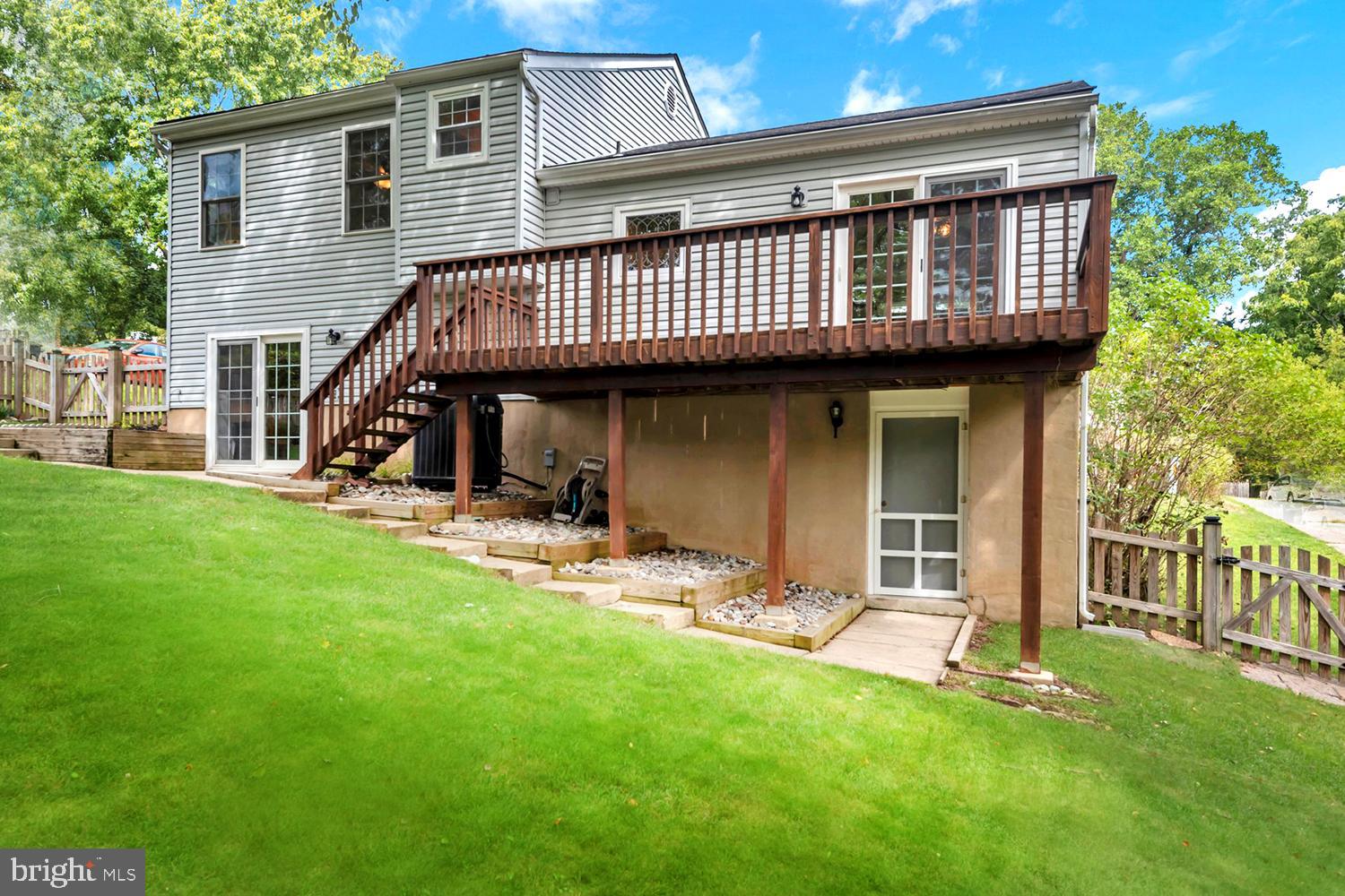 HIDDEN RIDGE - Residential