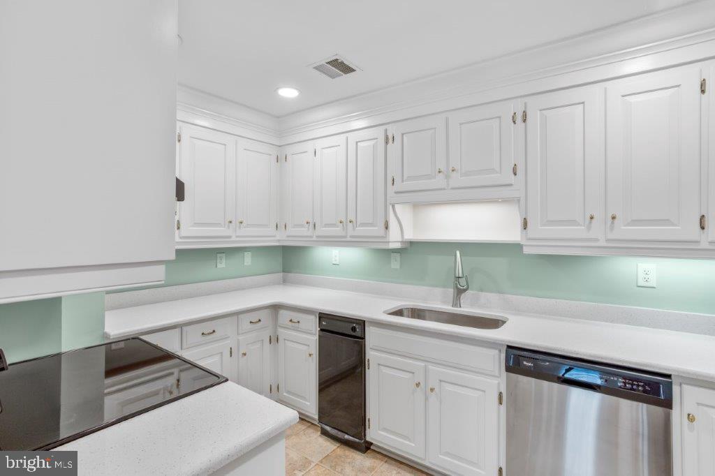 N EASTON - Residential Lease