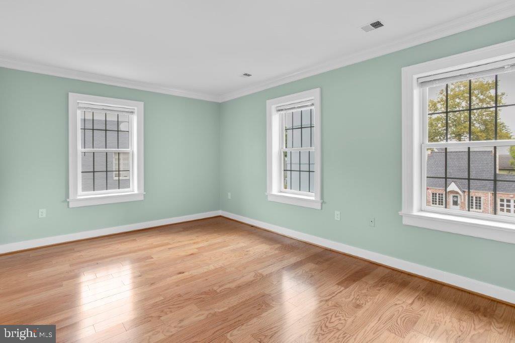 N EASTON - Residential Lease