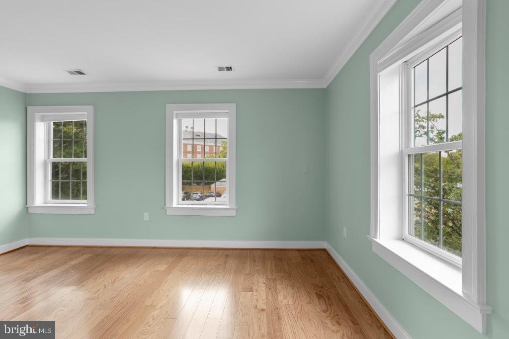 N EASTON - Residential Lease