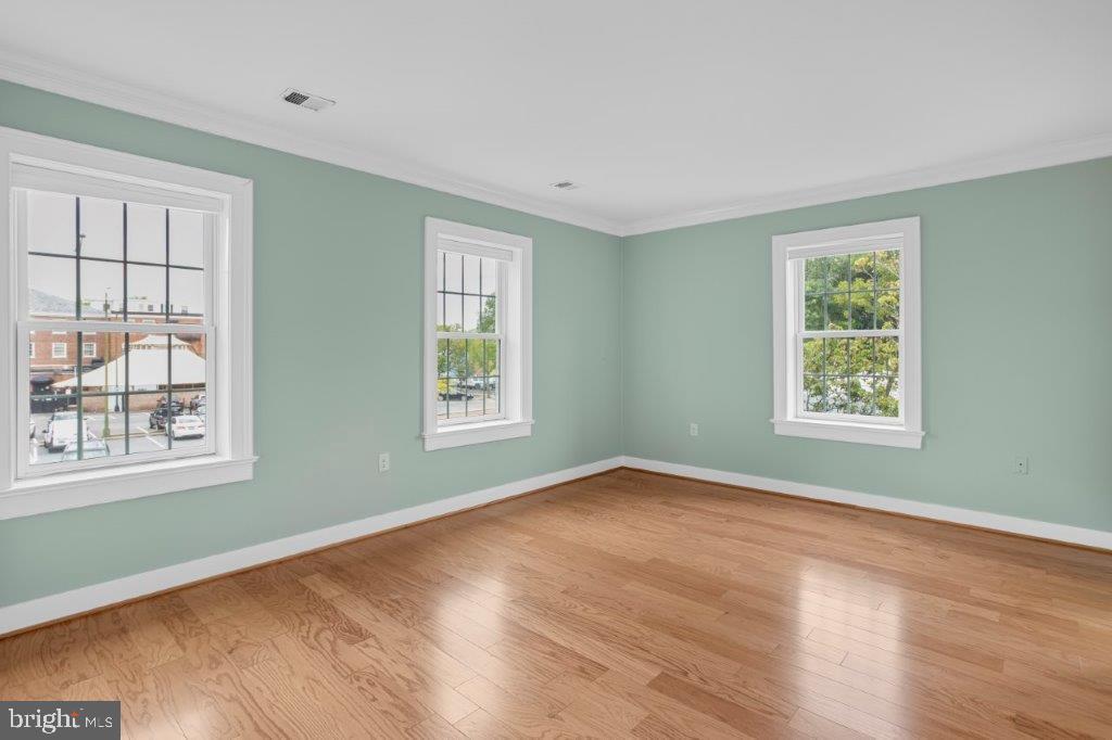 N EASTON - Residential Lease